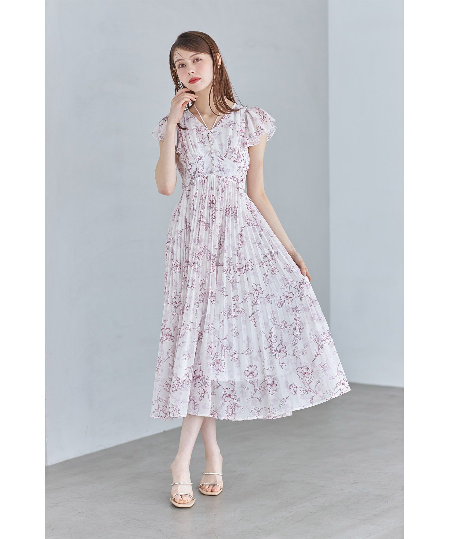 トッコクローゼット tocco closet パール付きネックリボン水彩ラインフラワープリーツワンピース