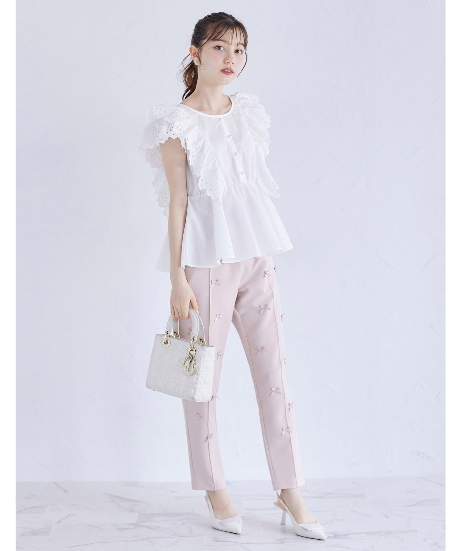 トッコクローゼット tocco closet 棉質蕾絲荷葉邊佩普拉姆上衣