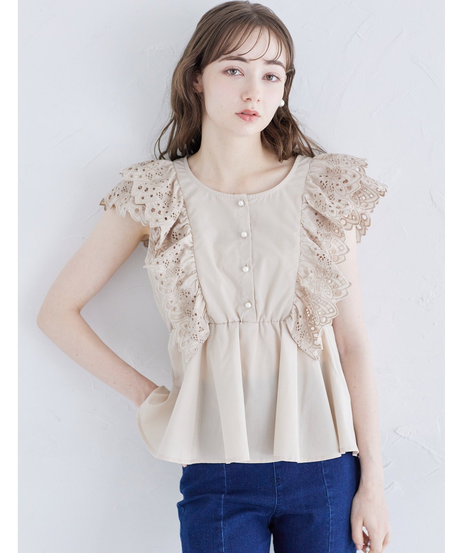 トッコクローゼット tocco closet 棉質蕾絲荷葉邊佩普拉姆上衣