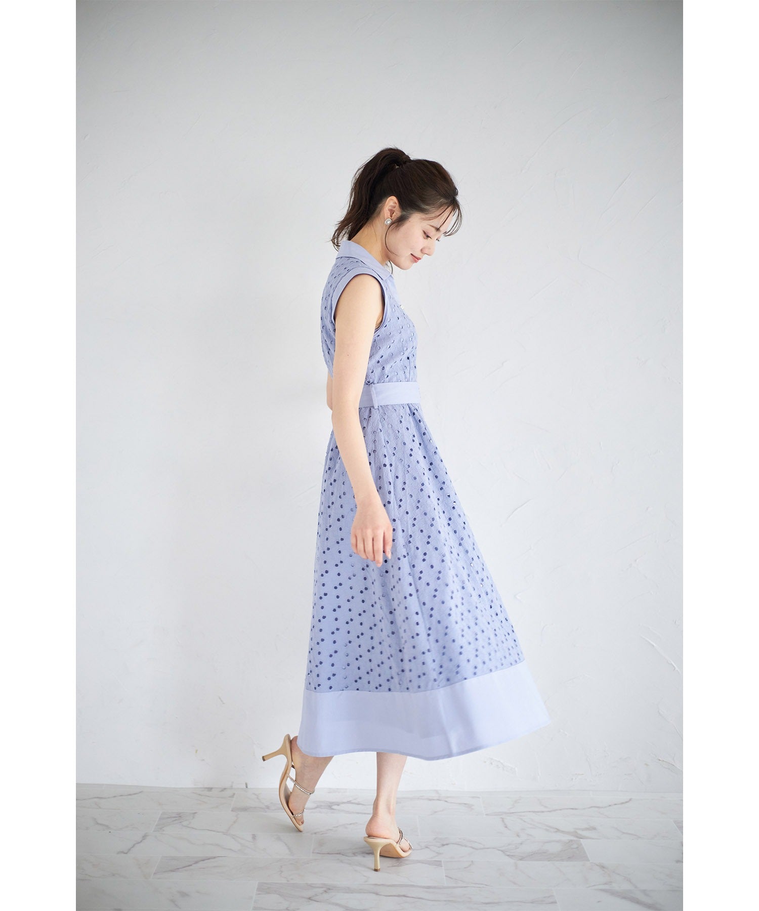 トッコクローゼット tocco closet ベルト付き花釦フラワーコットンレースシャツワンピース （オフホワイト） オフホワイト
