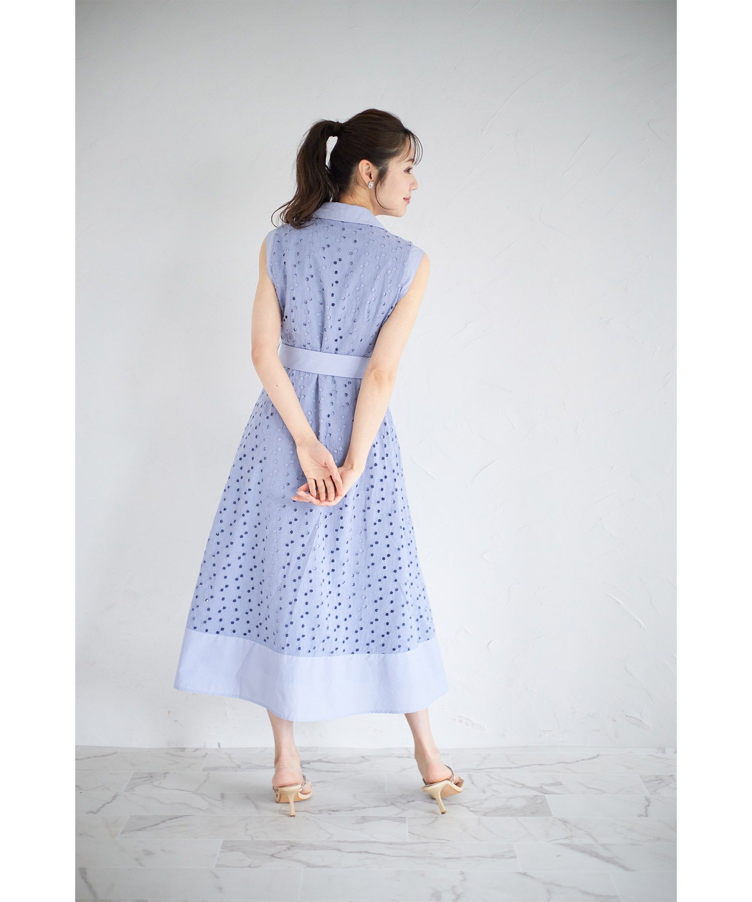 トッコクローゼット tocco closet ベルト付き花釦フラワーコットンレースシャツワンピース （オフホワイト） オフホワイト