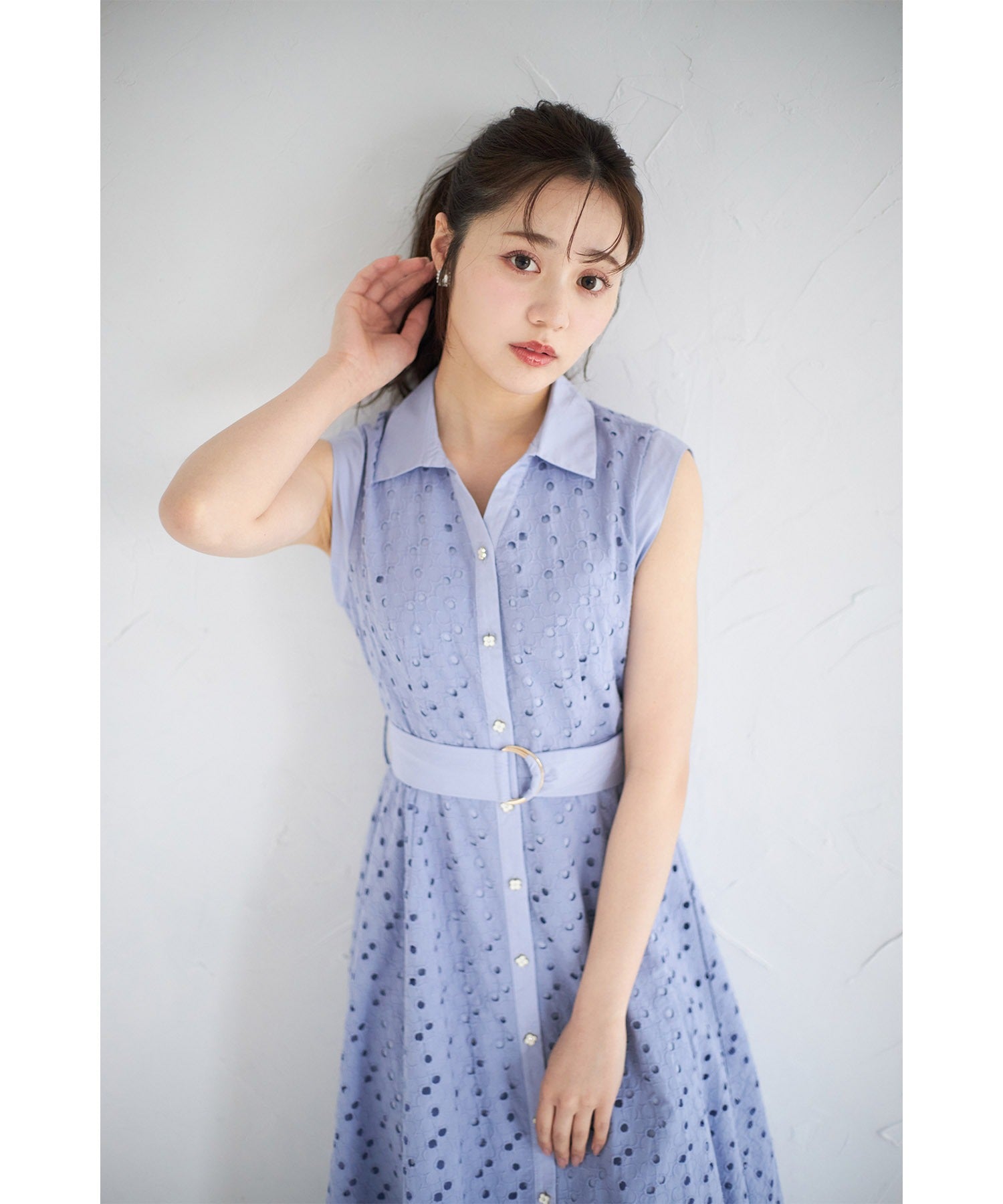トッコクローゼット tocco closet ベルト付き花釦フラワーコットンレースシャツワンピース （オフホワイト） オフホワイト