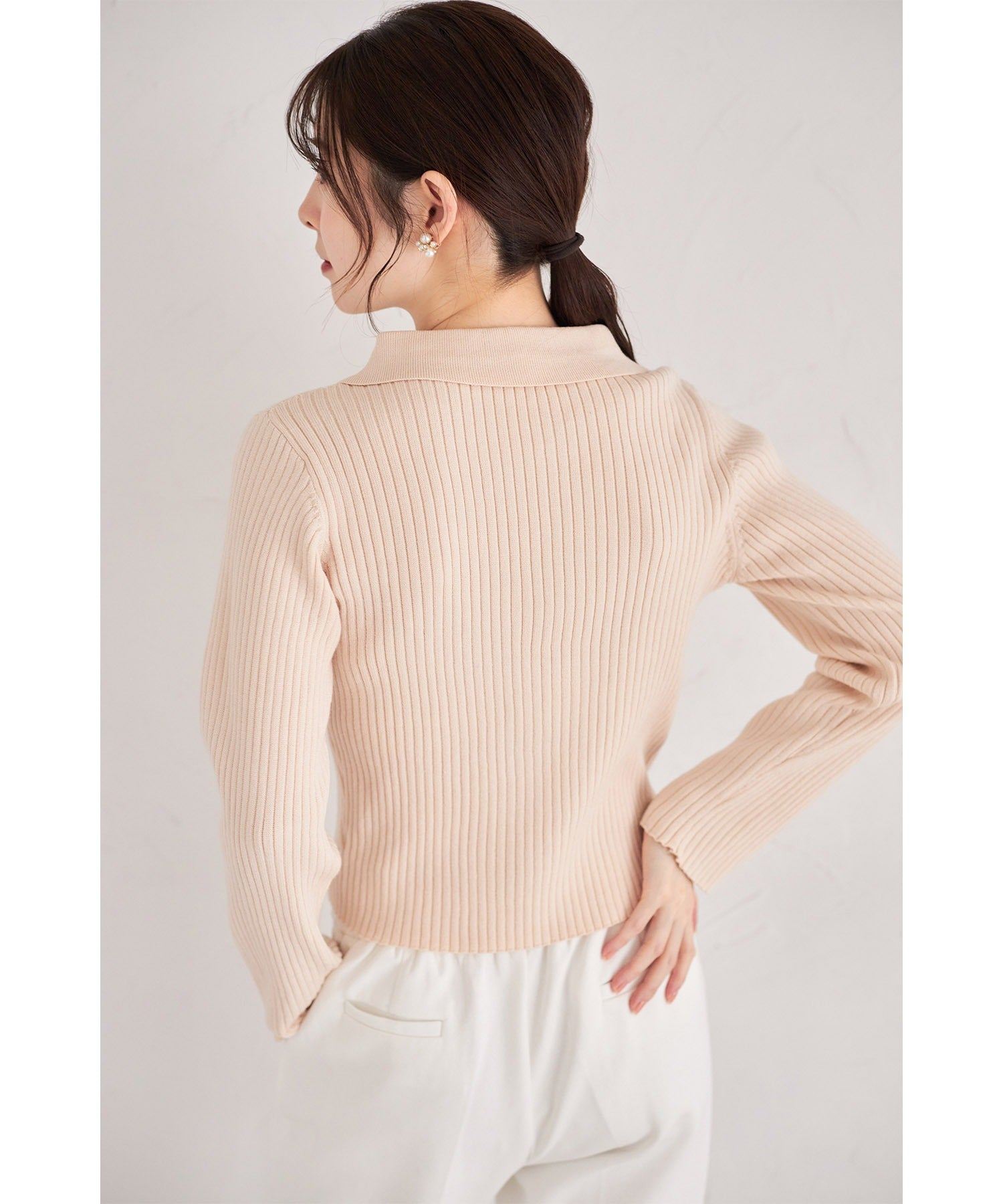 トッコクローゼット tocco closet 取り外し可能なファー付きパール装飾ジップリブニットプルオーバー ベージュ