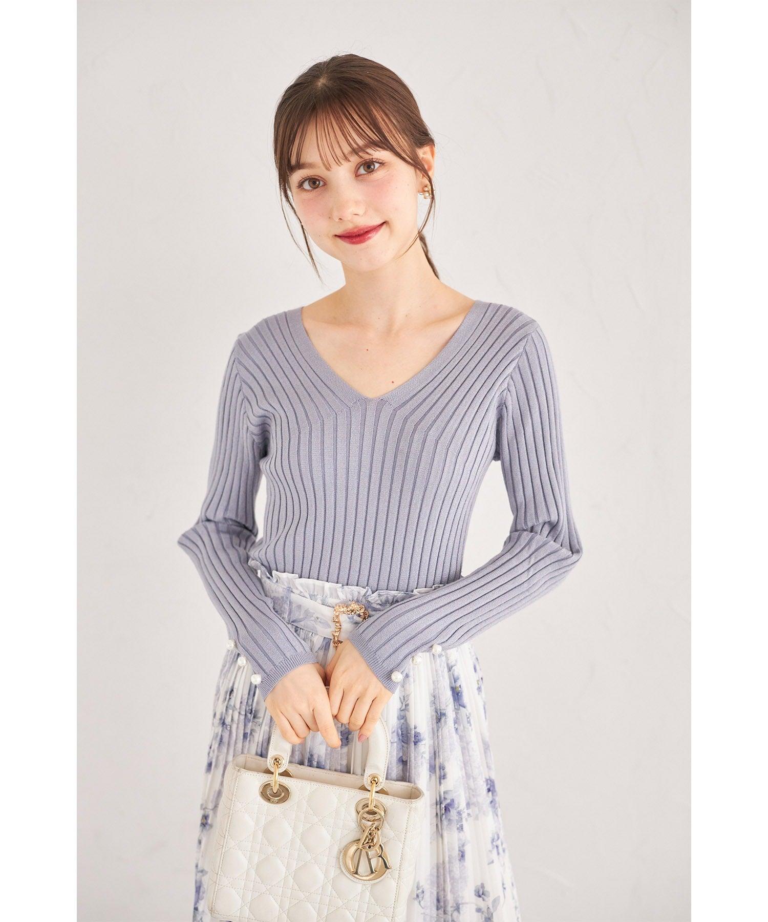 トッコクローゼット tocco closet 袖口珍珠裝飾V領羅紋針織套頭衫