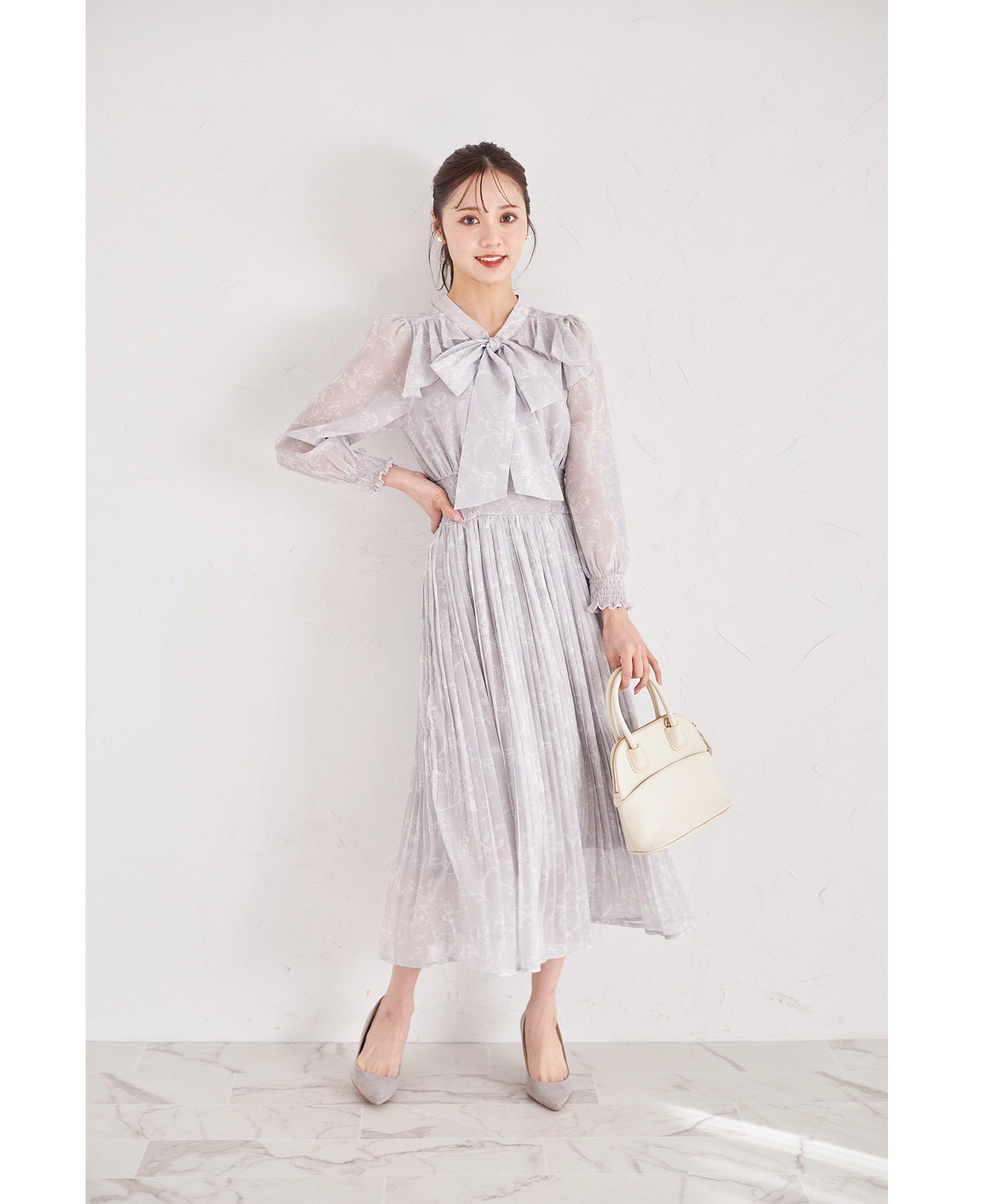 トッコクローゼット tocco closet 蝴蝶結緞帶附領口荷葉邊花卉印花皺褶連衣裙
