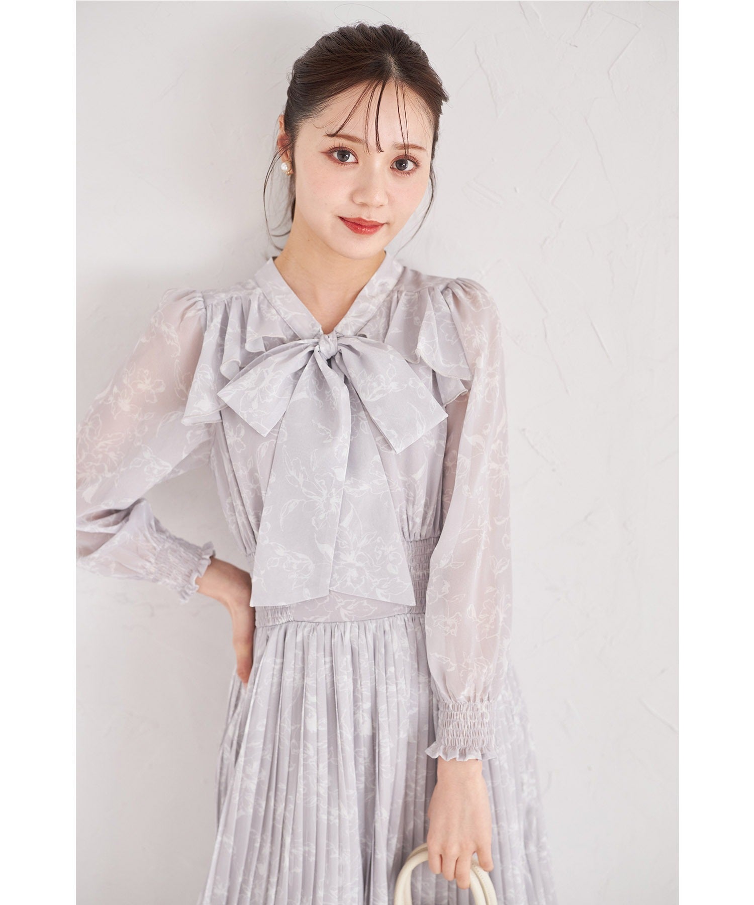 トッコクローゼット tocco closet 蝴蝶結緞帶附領口荷葉邊花卉印花皺褶連衣裙