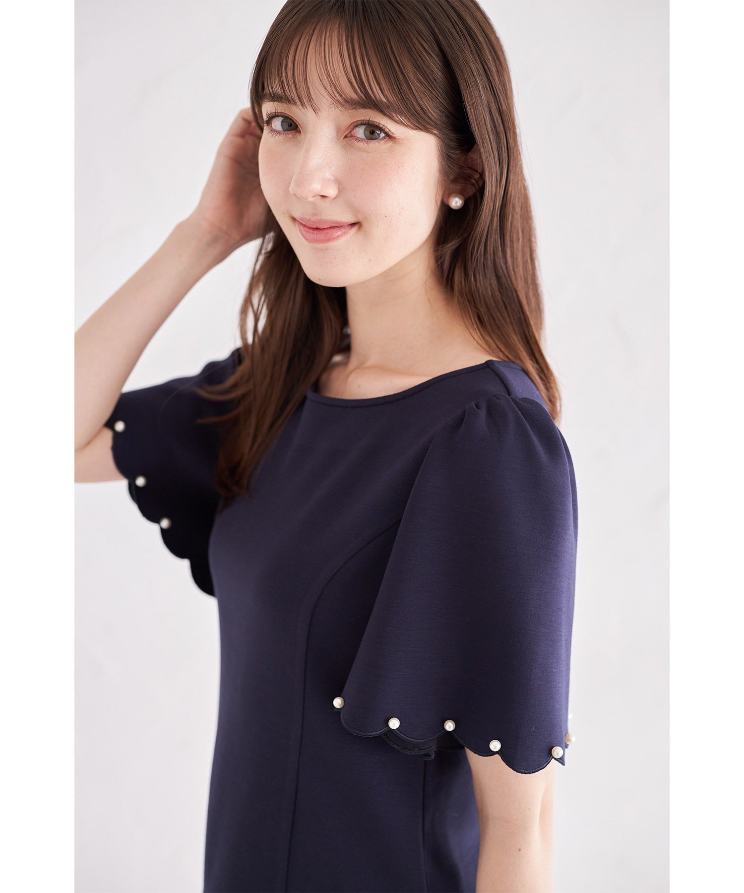 トッコクローゼット tocco closet パール付きスカラップスリーブカットプルオーバー ネイビー
