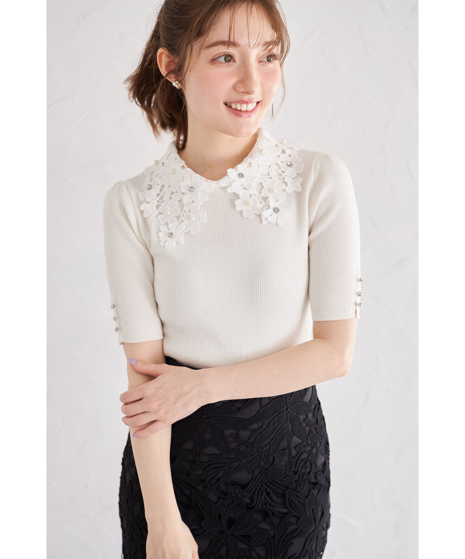トッコクローゼット tocco closet 2WAYフラワーレース襟付きリブニットプルオーバー ホワイト