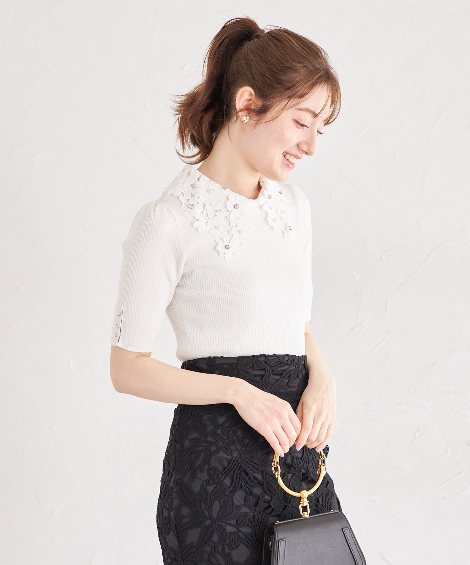 トッコクローゼット tocco closet 2WAYフラワーレース襟付きリブニットプルオーバー ホワイト