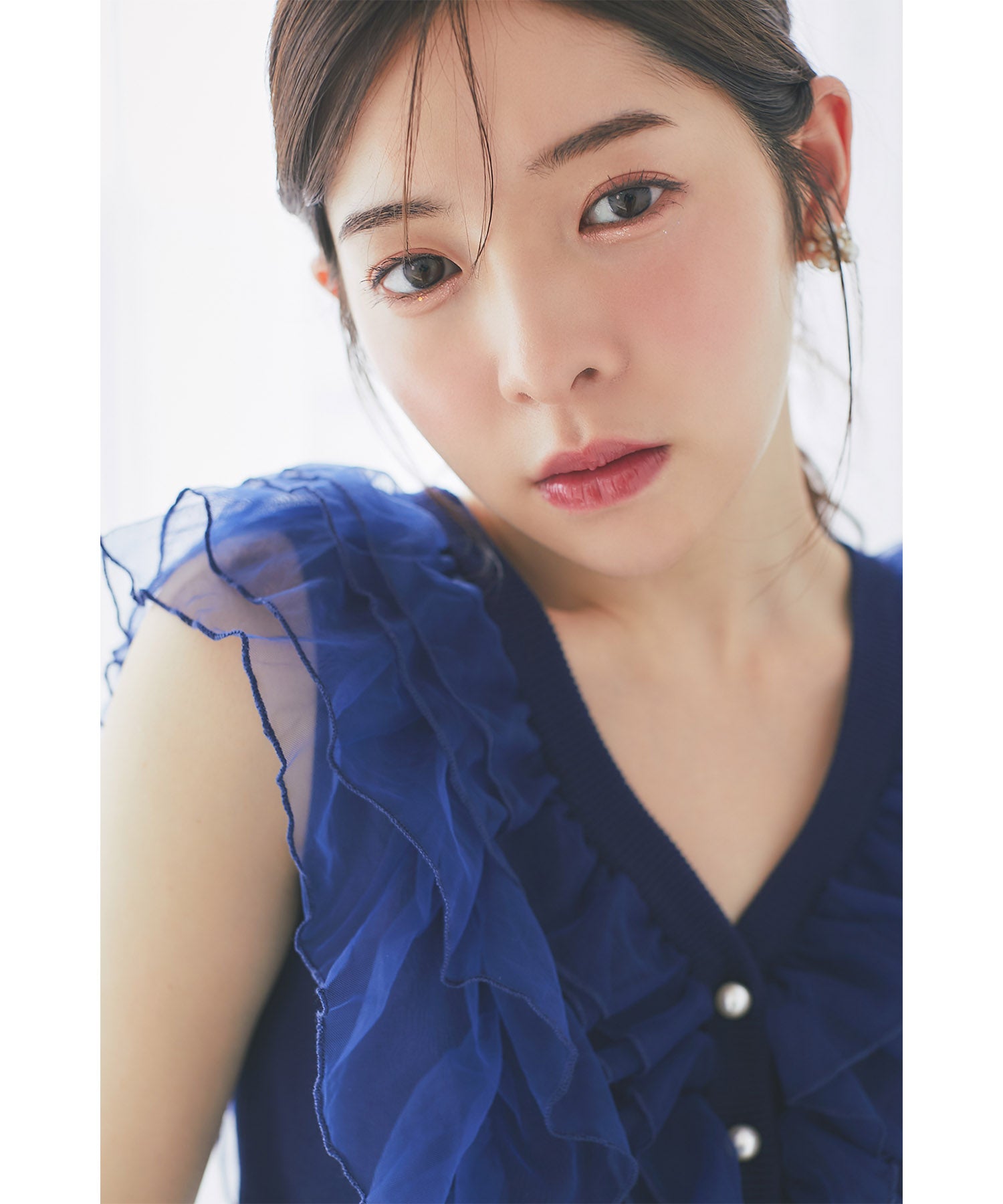 トッコクローゼット tocco closet チュールフリル付きパール釦ニットベスト ネイビー