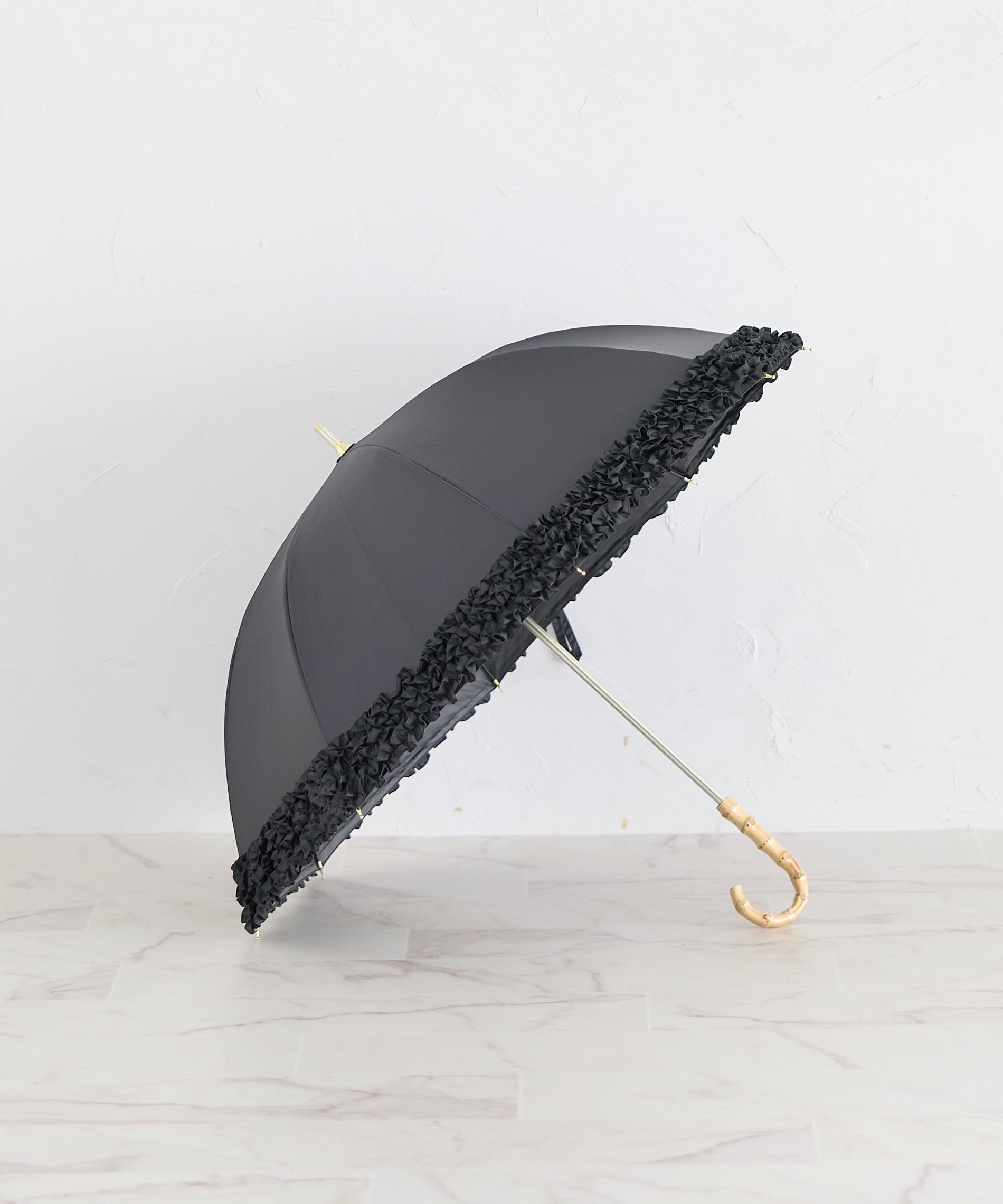 トッコクローゼット tocco closet 完全遮光100％＆雨天兼用♪ホイップフリル長傘 ブラック