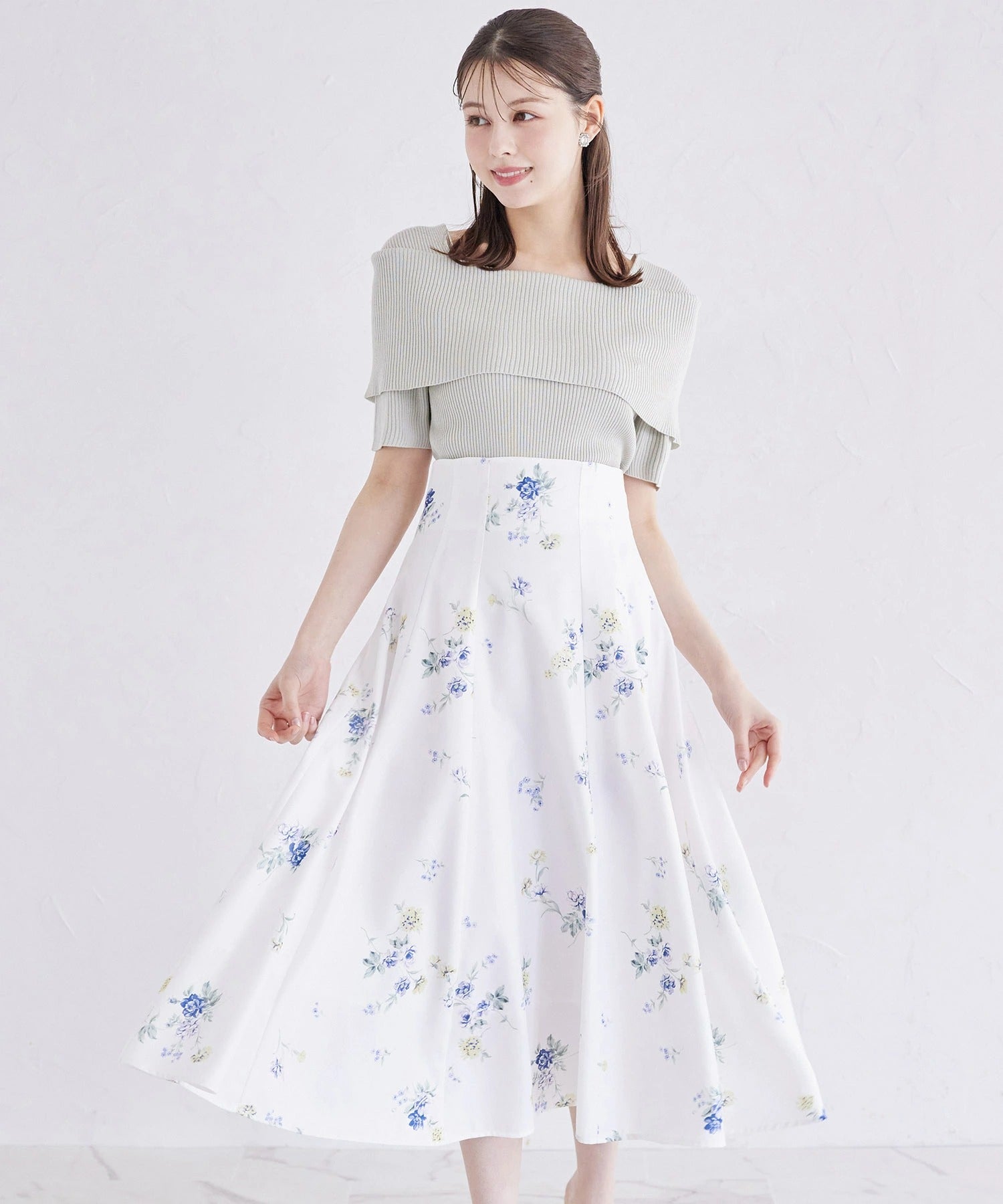 トッコクローゼット tocco closet フラワープリントハイウエストフレアスカート ブルー