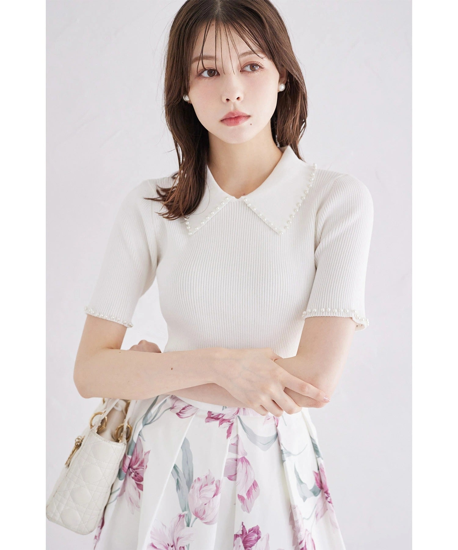 トッコクローゼット tocco closet 襟付きパール装飾リブニットプルオーバー ホワイト