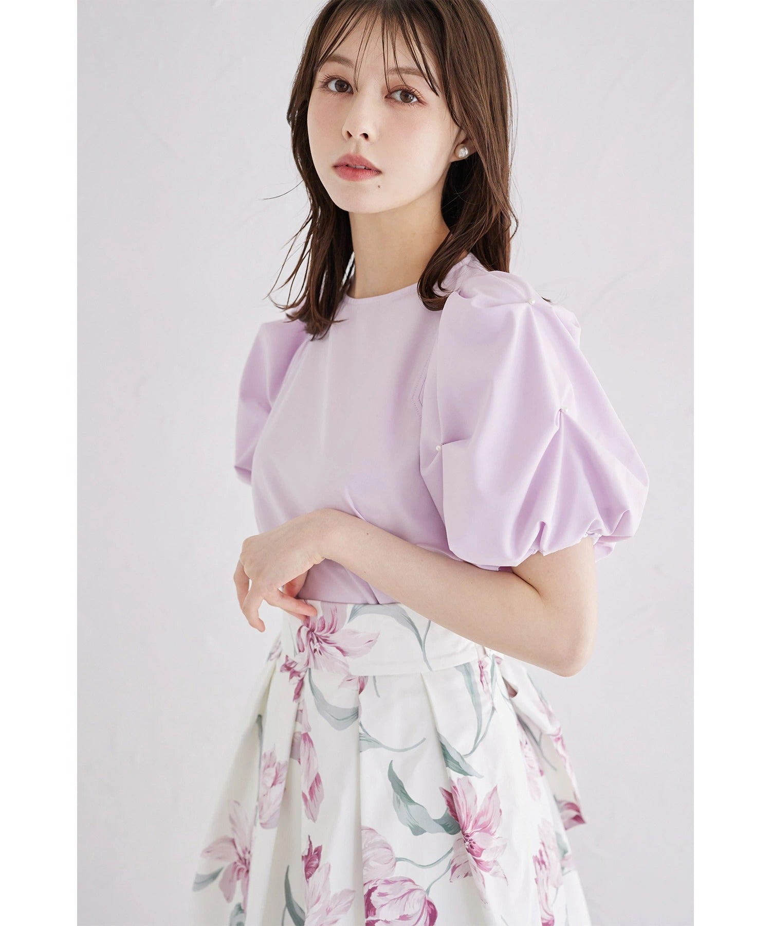 トッコクローゼット tocco closet 袖パール付きスモッキングブラウス パープル