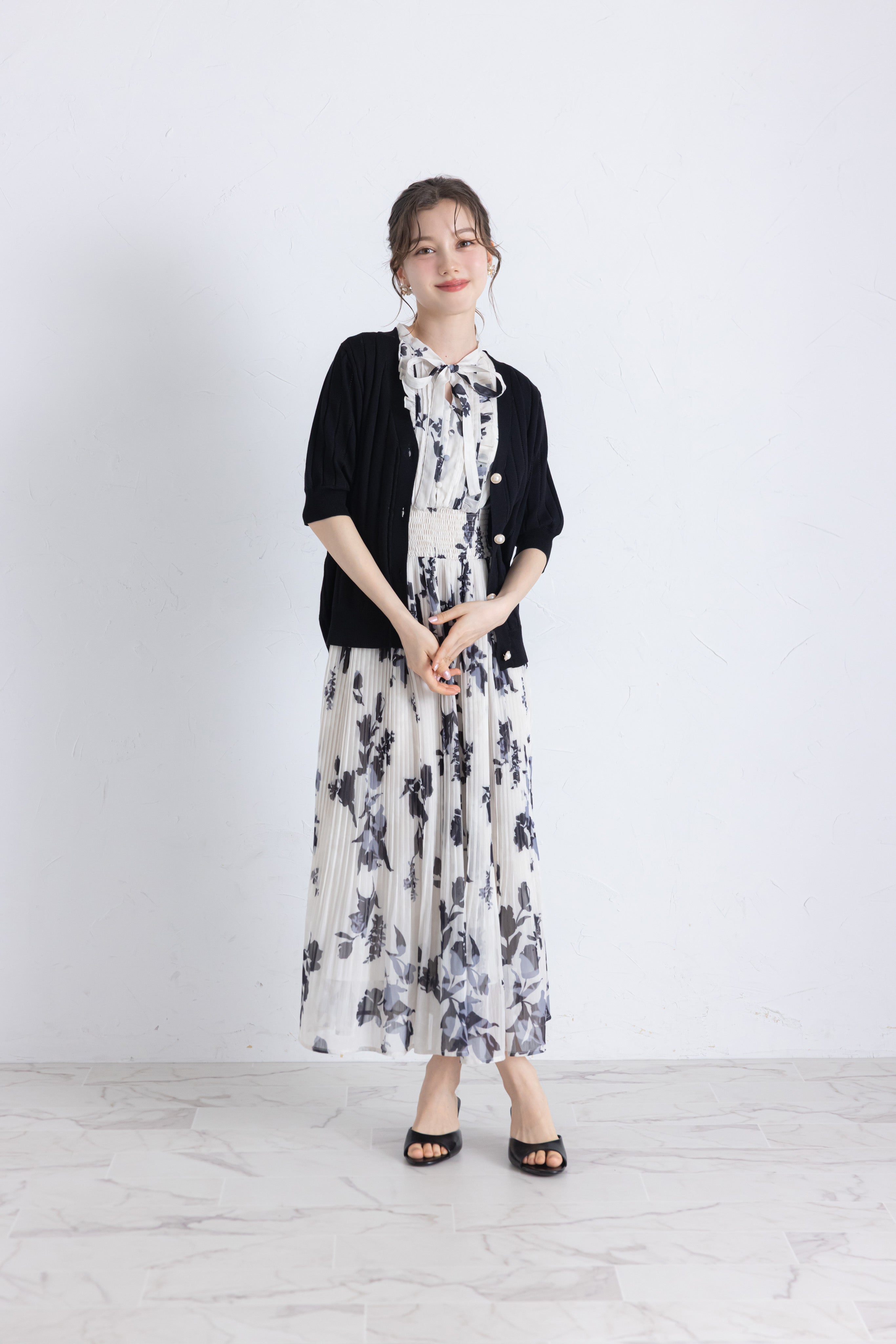 トッコクローゼット tocco closet UVカット＆接触冷感＆ハンドウォッシュ♪パール釦ストライプ透かし編みニットカーディガン ブラック