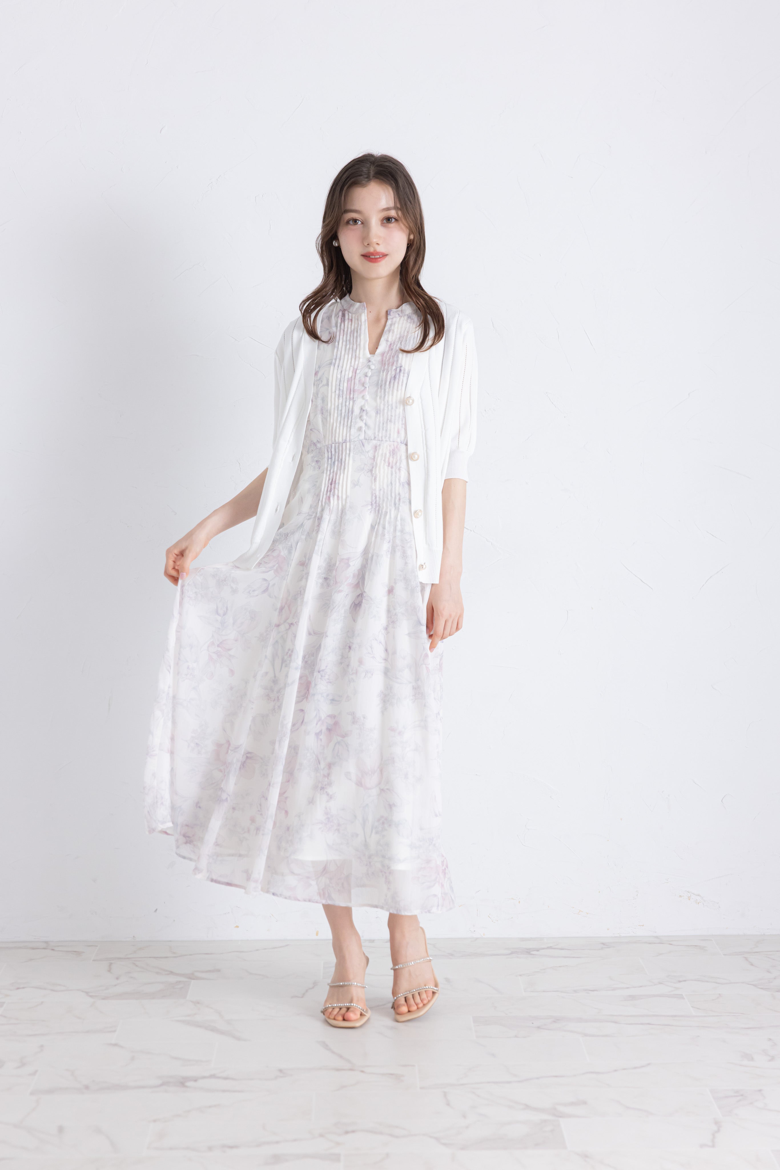 トッコクローゼット tocco closet UVカット＆接触冷感＆ハンドウォッシュ♪パール釦ストライプ透かし編みニットカーディガン ホワイト