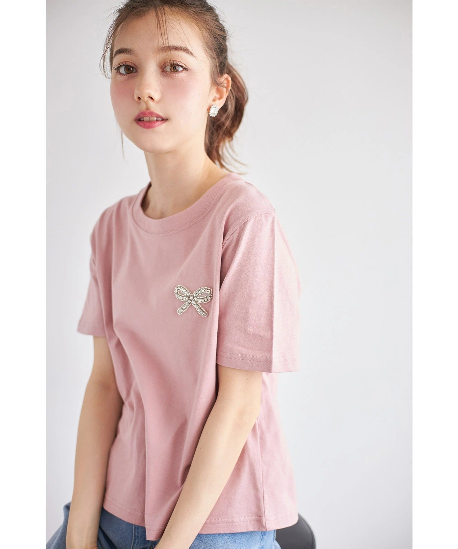 トッコクローゼット tocco closet リボンビジュー付きTシャツ ピンク