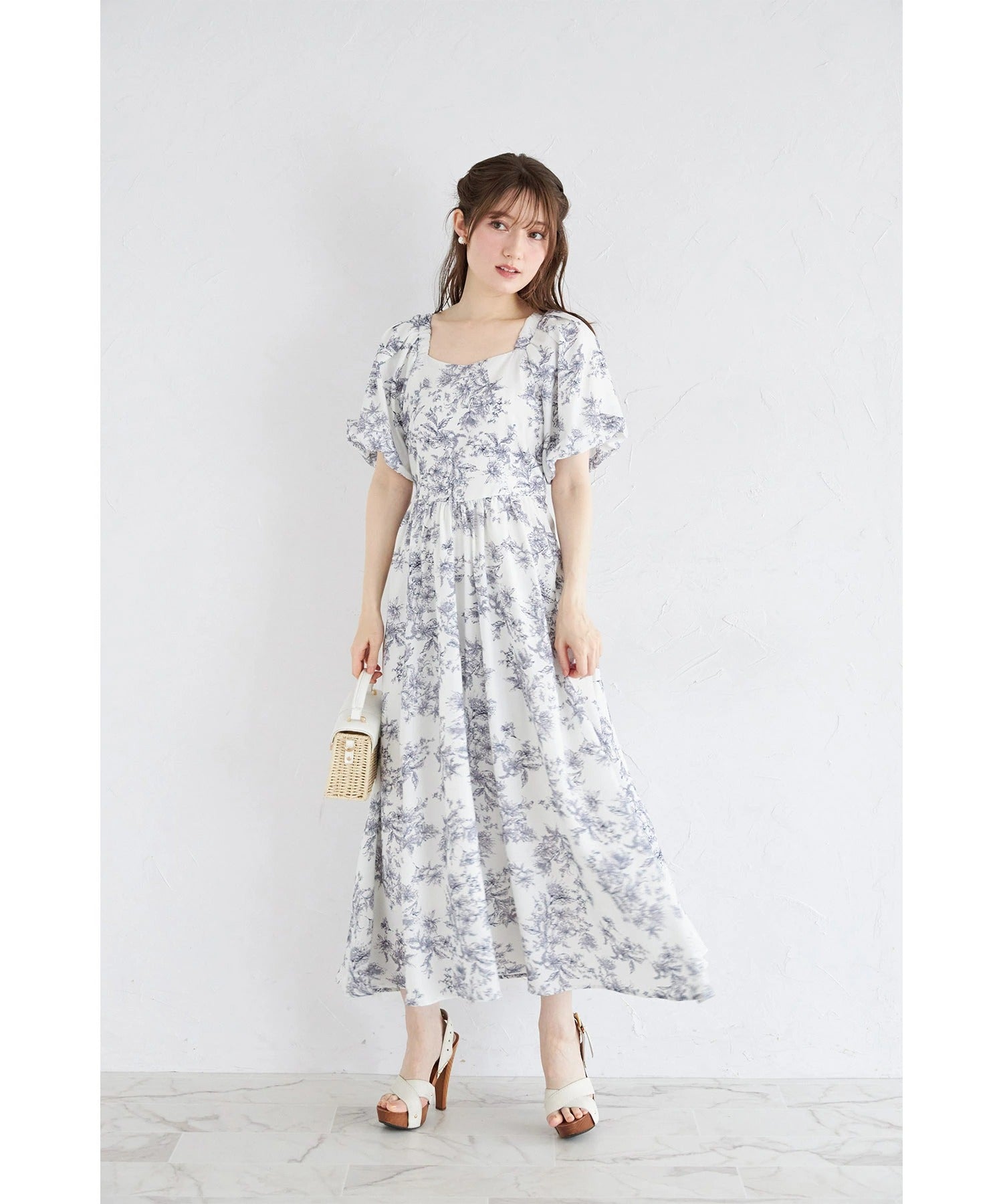 トッコクローゼット tocco closet 後ろビックリボン付きバルーンスリーブワンピース ブルー