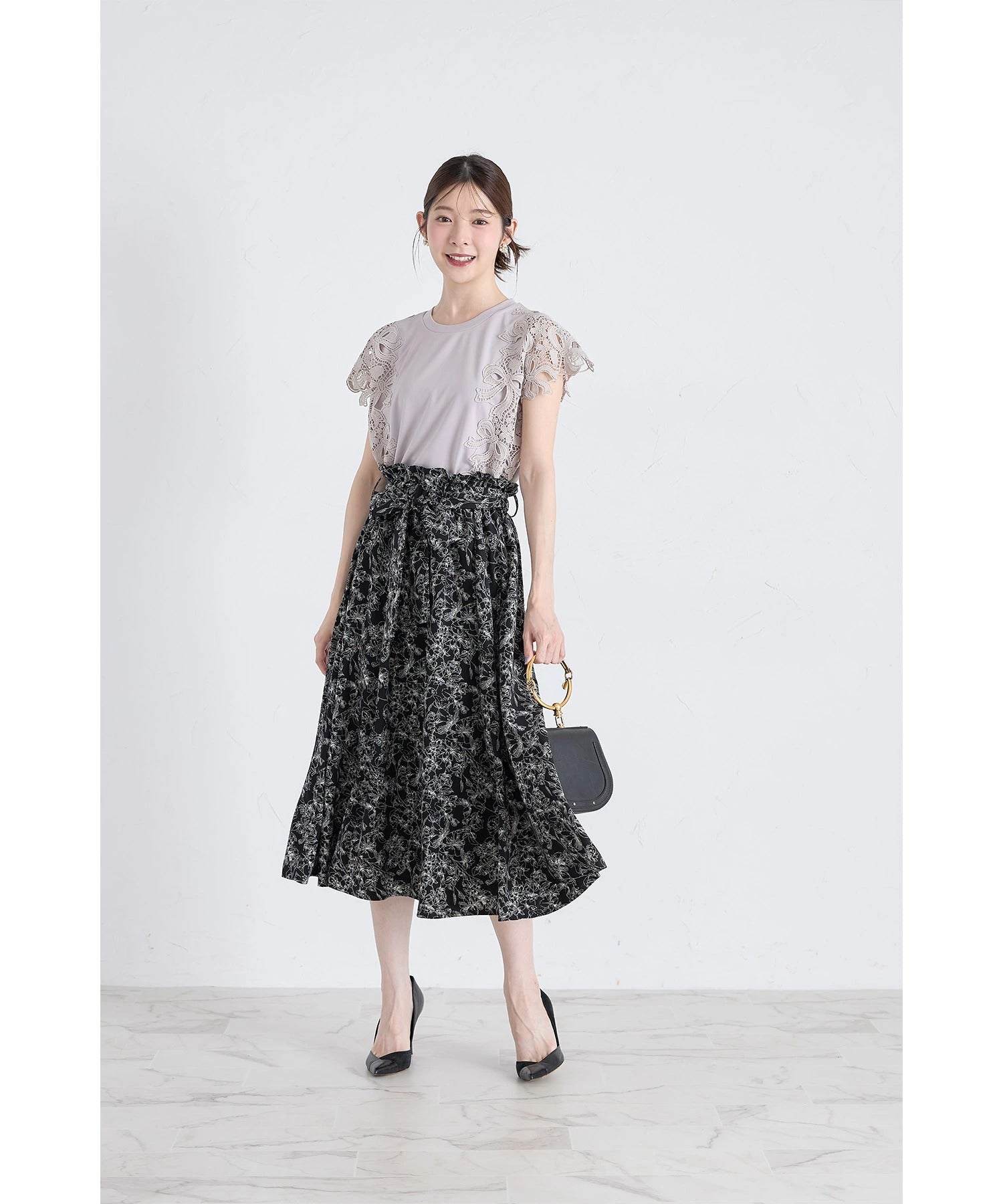 トッコクローゼット tocco closet 接触冷感♪リボン×フラワーレース装飾カットソープルオーバー ベージュ