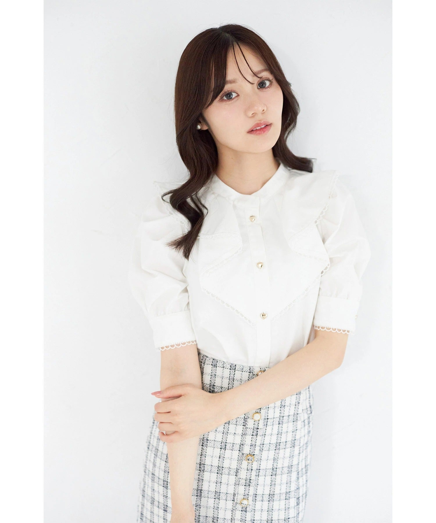 トッコクローゼット tocco closet ハート釦ラインレース装飾ラッフルフリルブラウス ホワイト