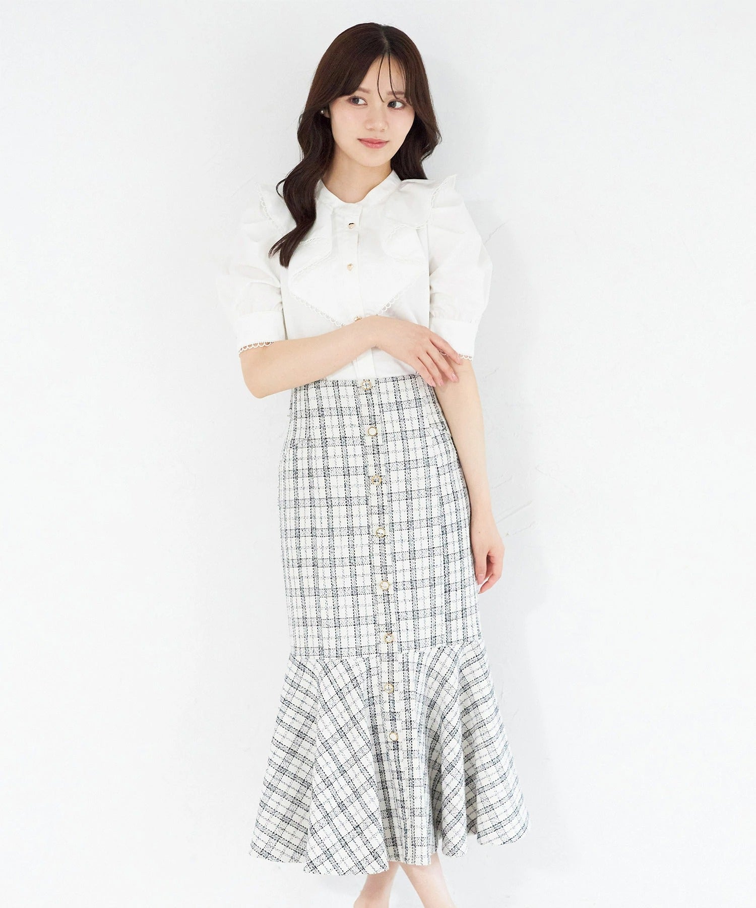 トッコクローゼット tocco closet ハート釦ラインレース装飾ラッフルフリルブラウス ホワイト