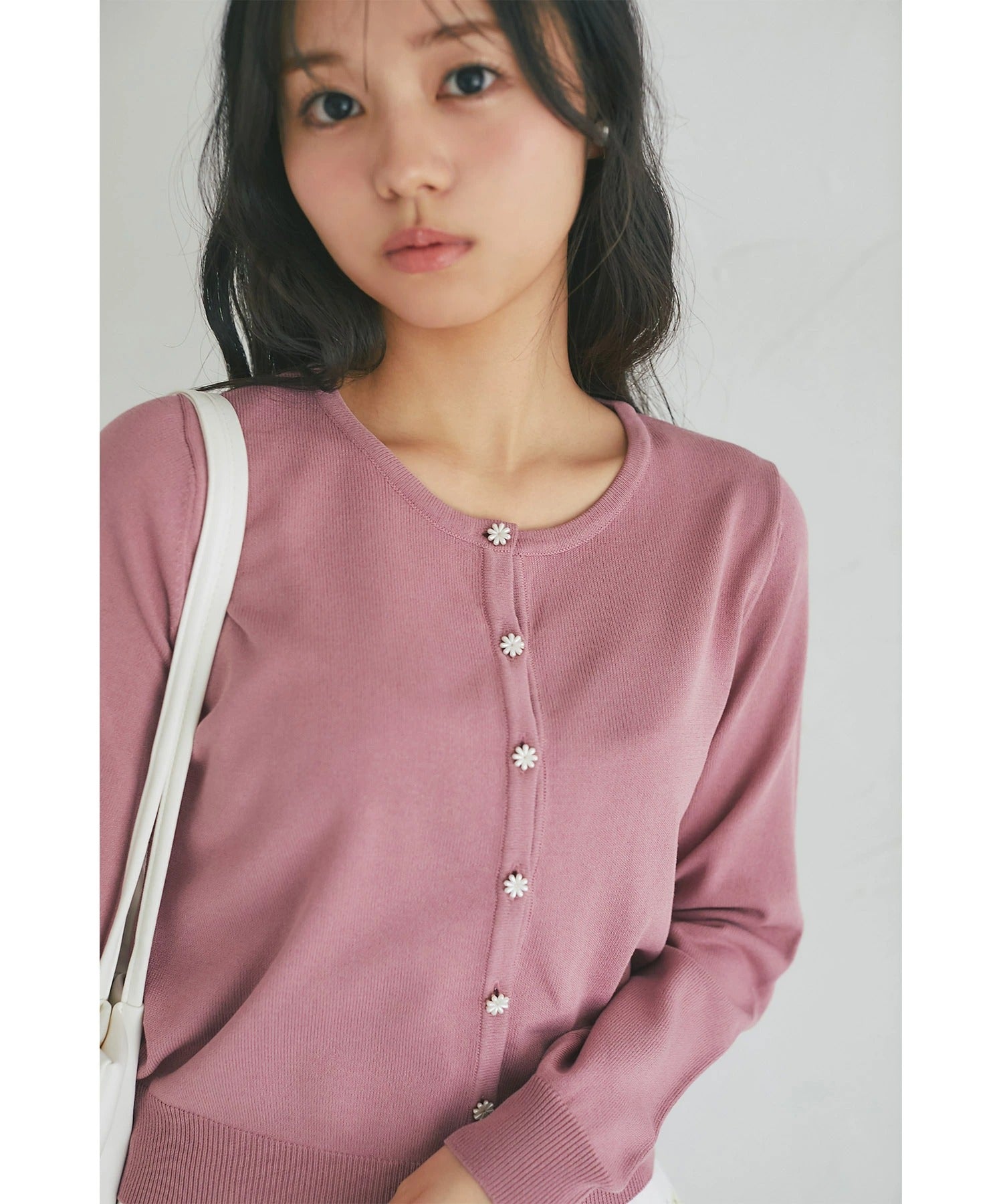 トッコクローゼット tocco closet UVカット＆接触冷感＆ハンドウォッシュ♪超強撚パールフラワー釦カーディガン ピンク