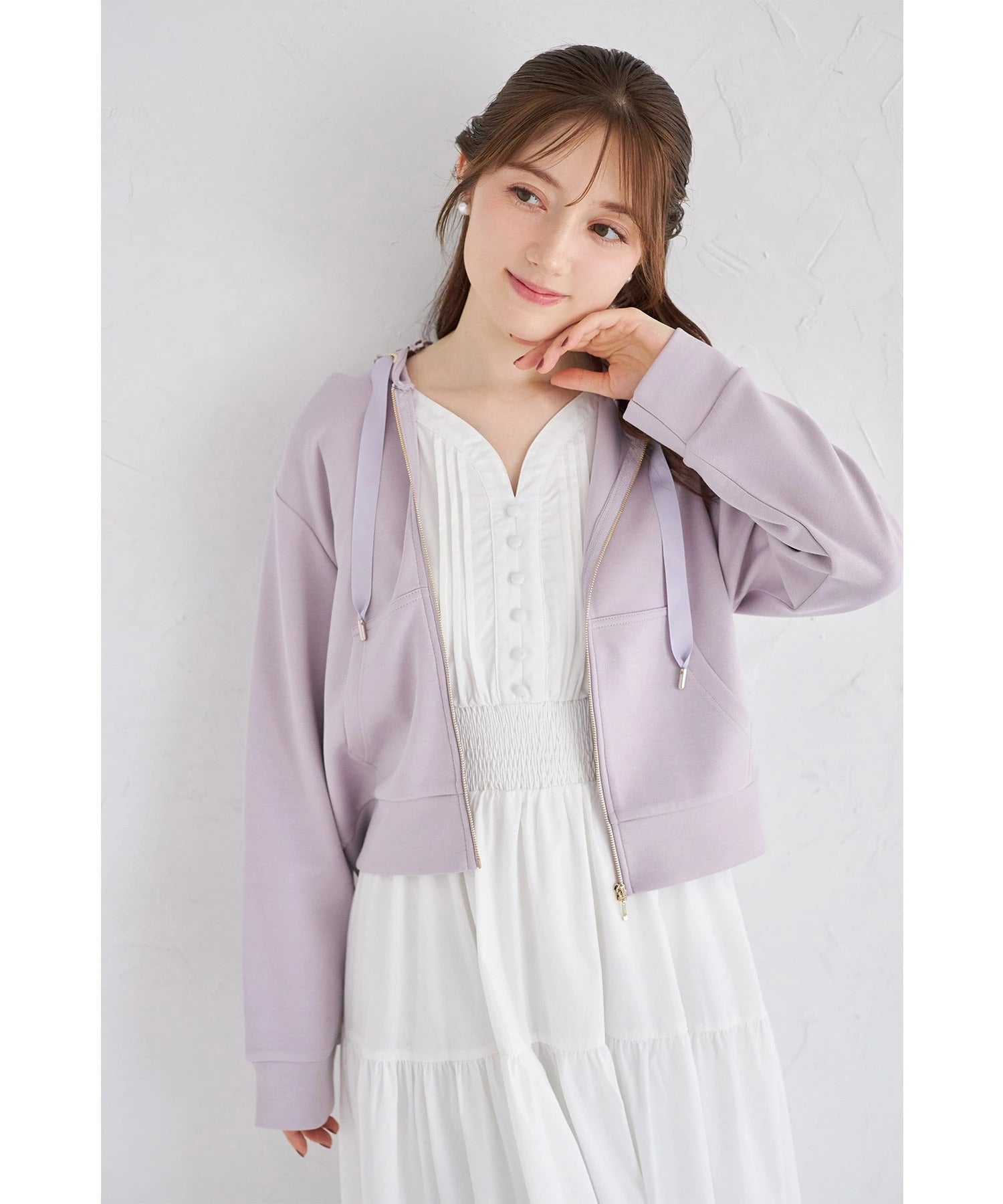 トッコクローゼット tocco closet 軽くて優しい着心地♪フラワーレース装飾ふんわりスフレタッチジップパーカー パープル