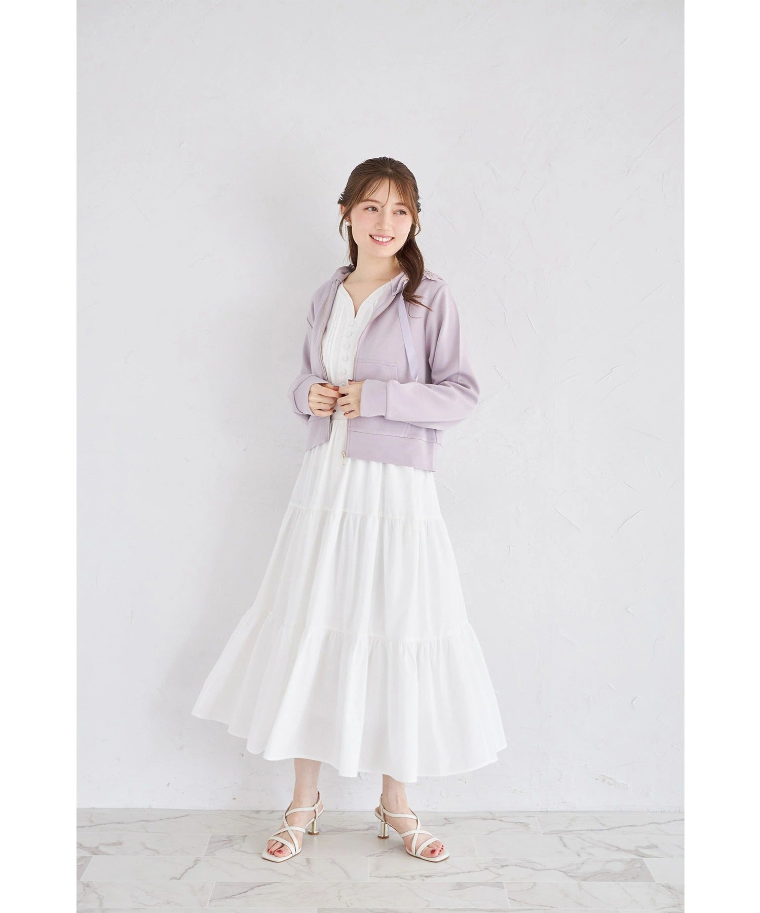 トッコクローゼット tocco closet 軽くて優しい着心地♪フラワーレース装飾ふんわりスフレタッチジップパーカー パープル