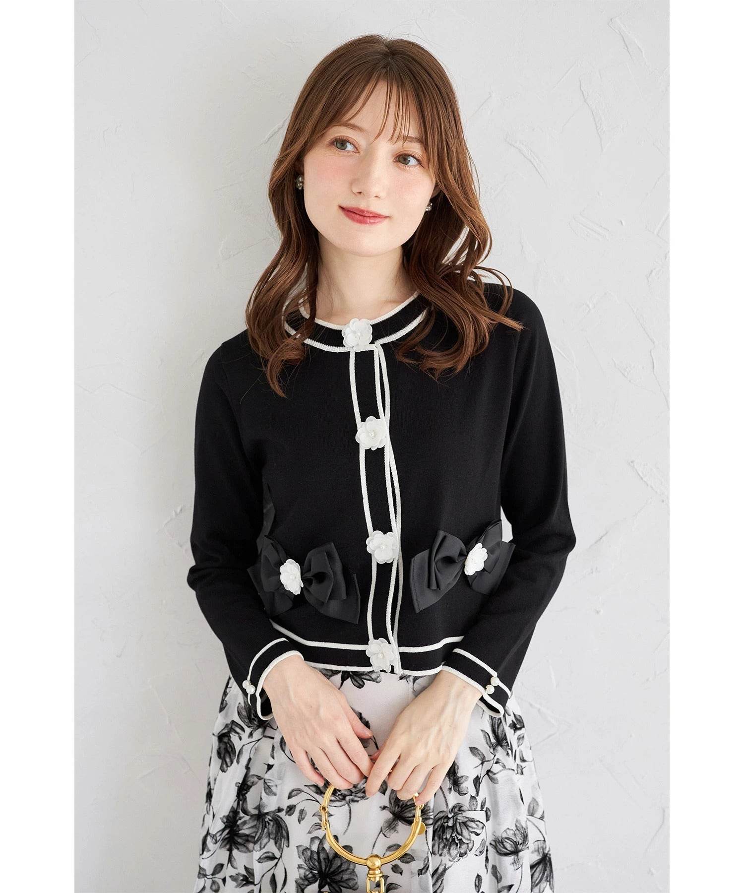 トッコクローゼット tocco closet フラワーモチーフ＆リボン付きバイカラーニットカーディガン ブラック