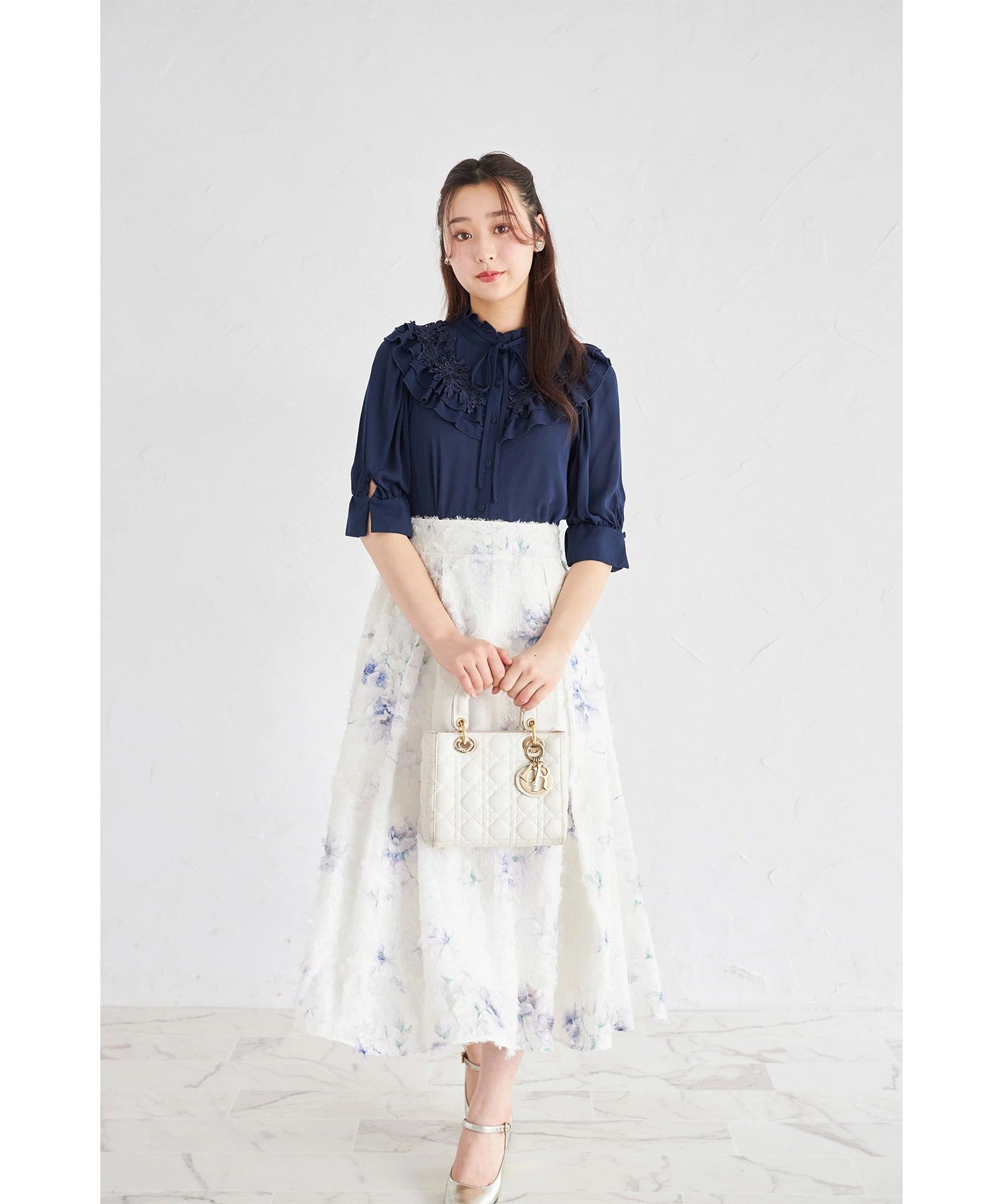 トッコクローゼット tocco closet リボン付きフラワーモチーフレース×フリルブラウス ネイビー