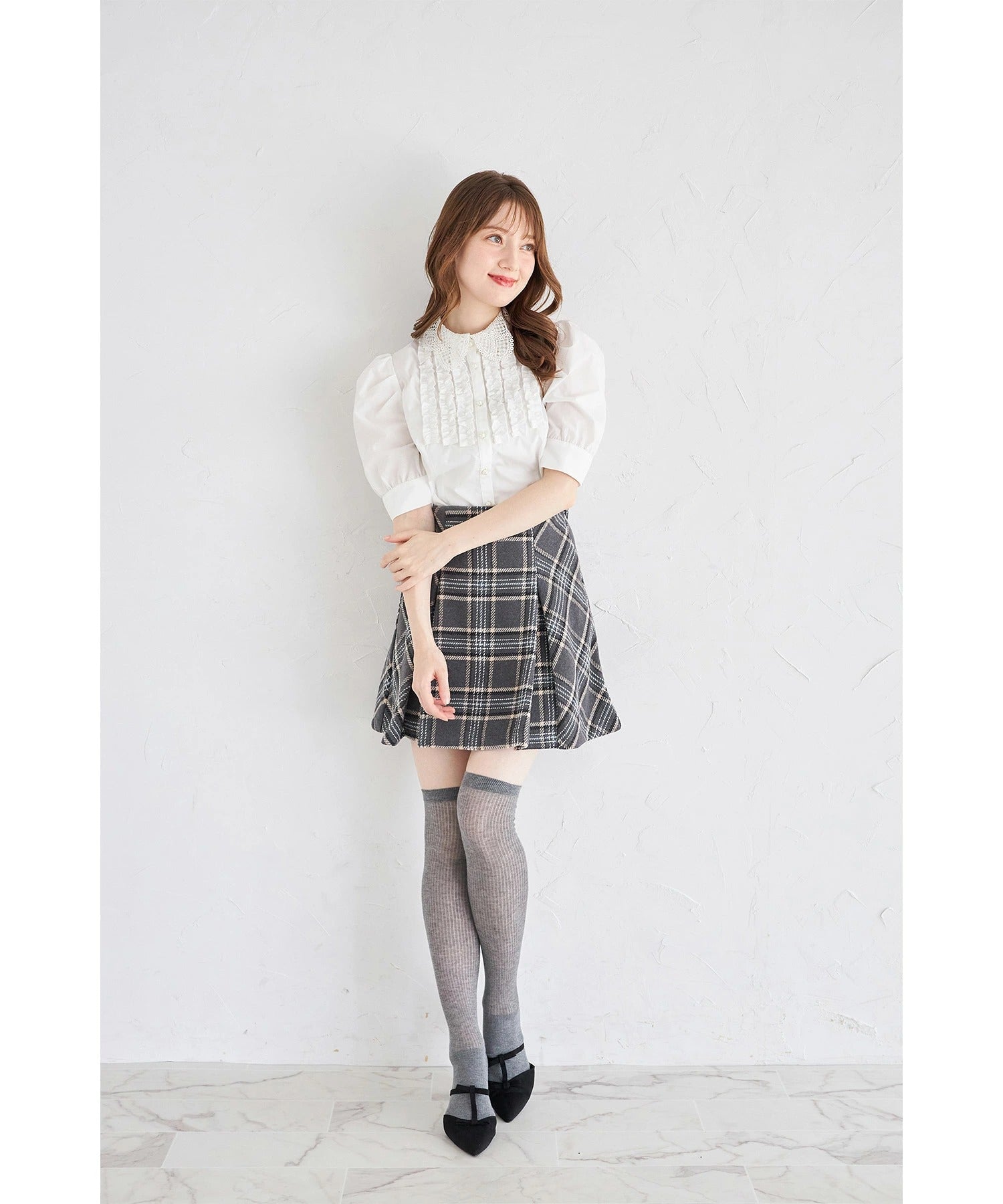 トッコクローゼット tocco closet 2WAYレース襟付きパール釦フリルブラウス ホワイト