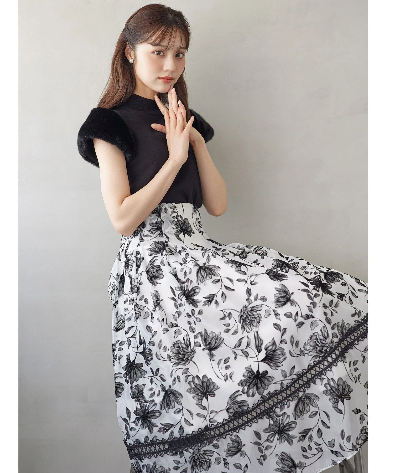 トッコクローゼット tocco closet バックレースアップシアーフロッキーフラワータックボリュームフレアスカート ホワイト