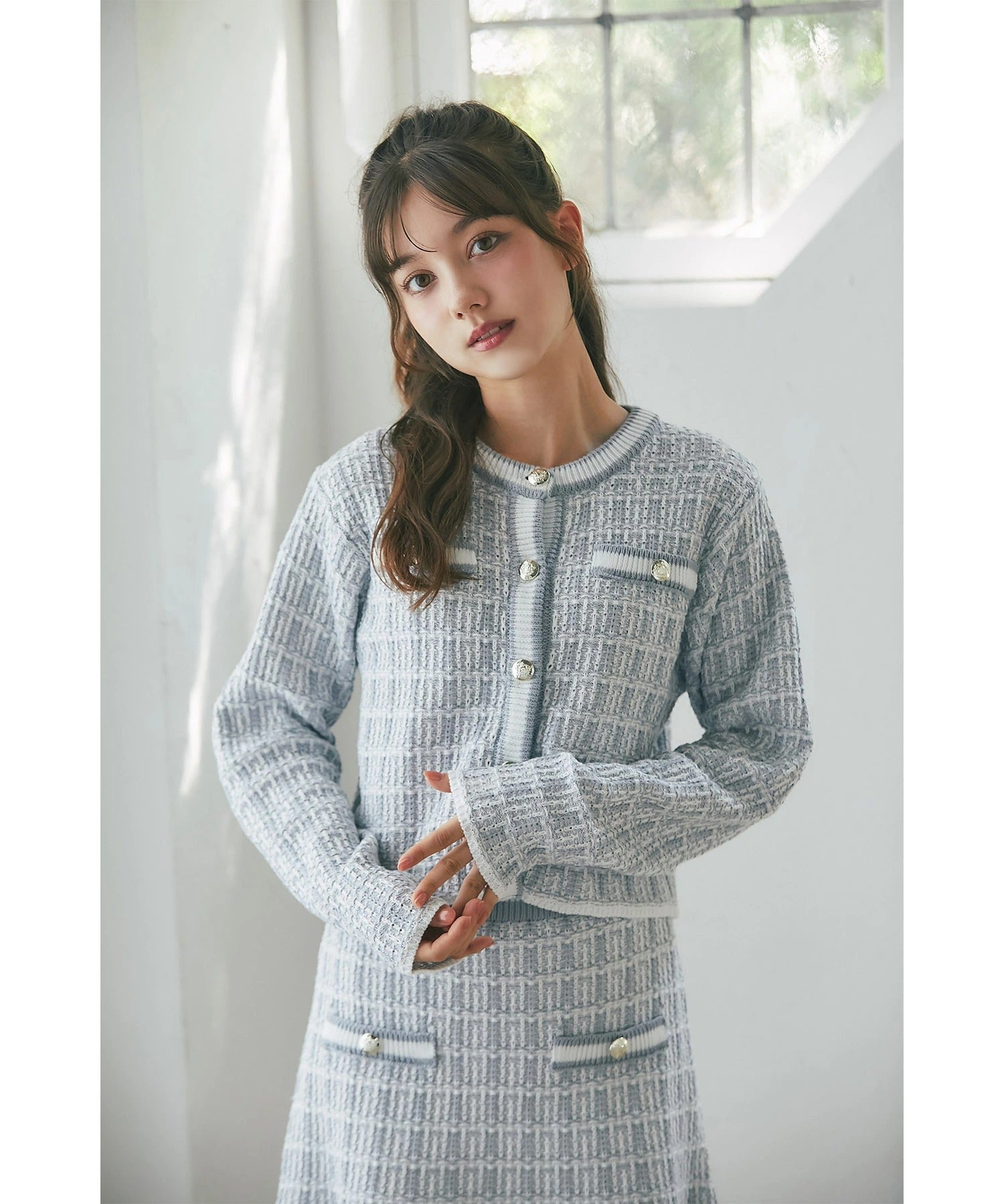 トッコクローゼット tocco closet エンブレム釦ツイード風ニットカーディガン ブルー