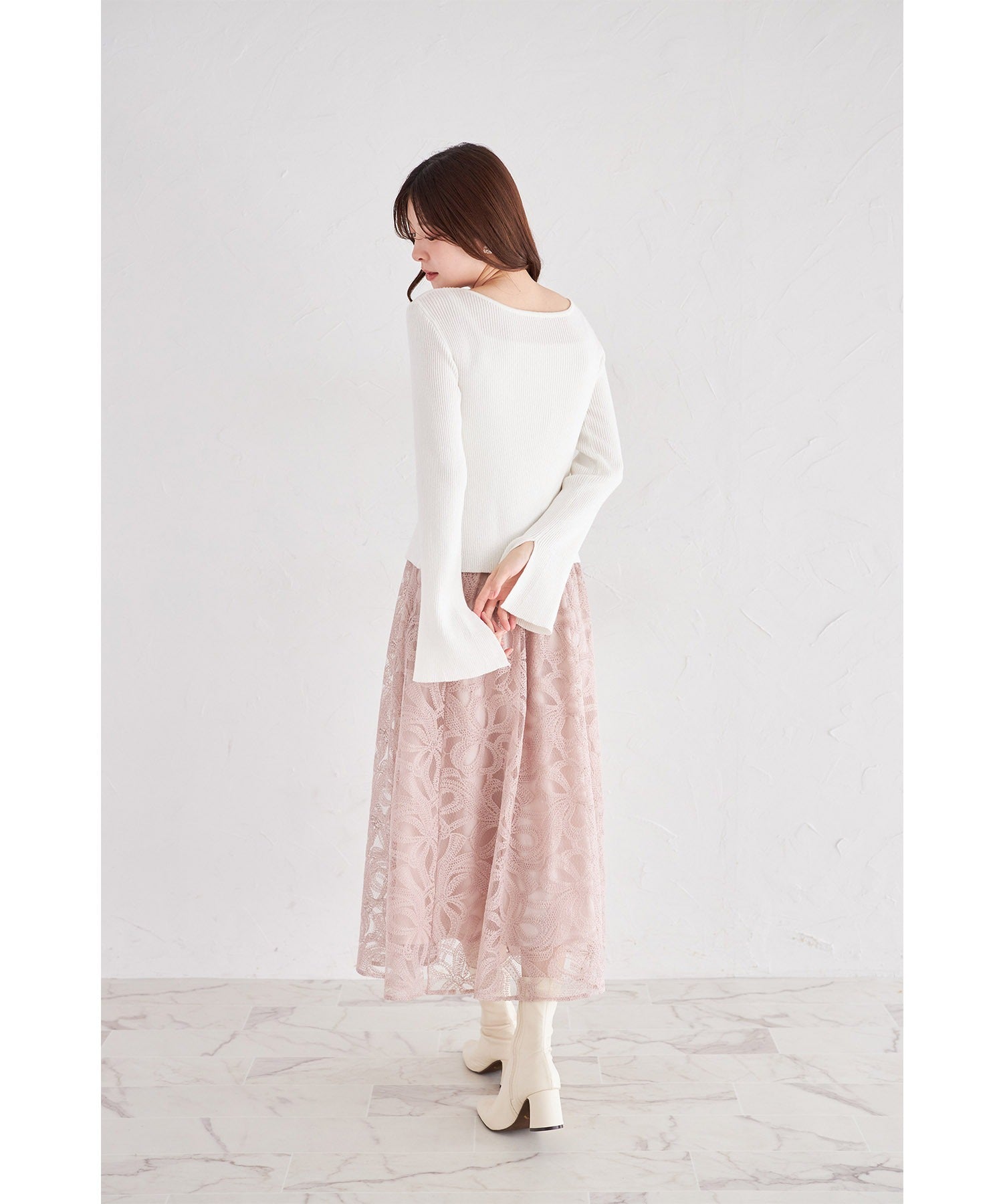 トッコクローゼット tocco closet フレアスリーブラメリブニットプルオーバー ホワイト