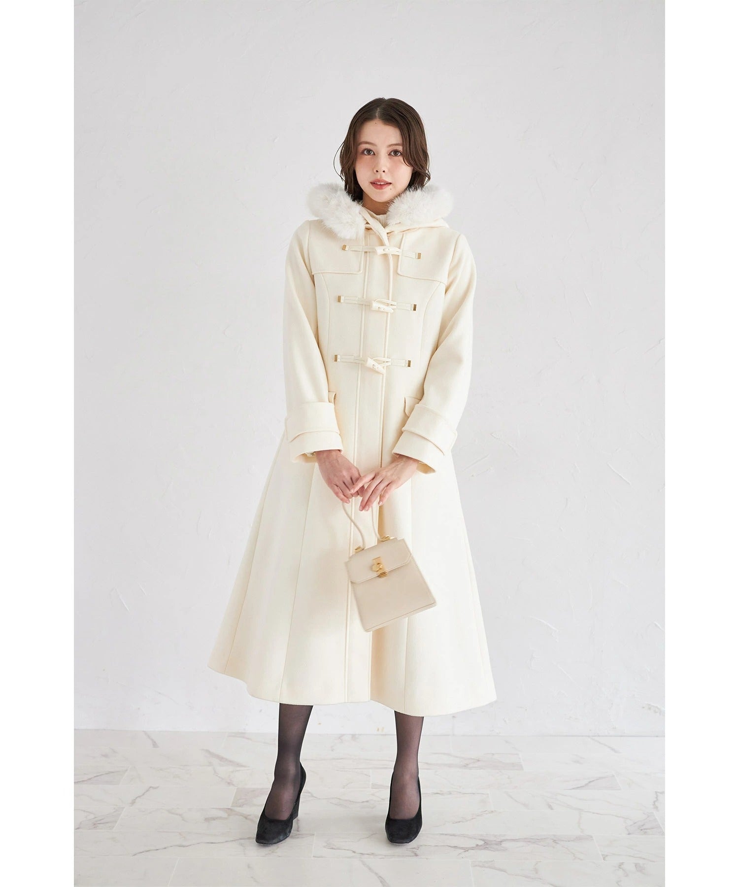 トッコクローゼット tocco closet 取り外し可能なファー付きフィット＆フレアシルエットダッフルコート ホワイト