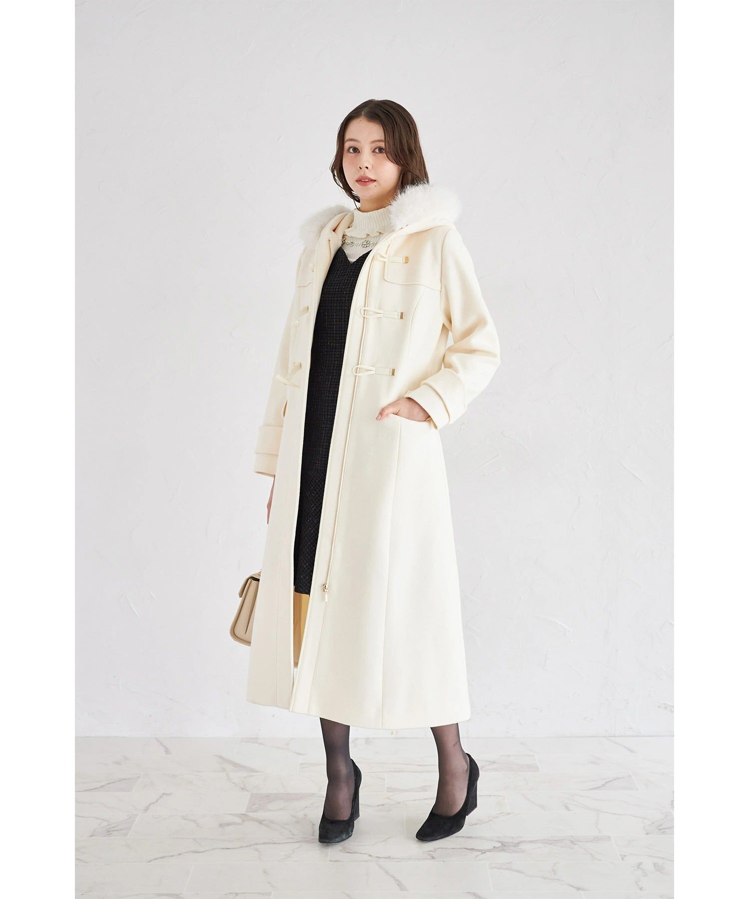 トッコクローゼット tocco closet 取り外し可能なファー付きフィット＆フレアシルエットダッフルコート ホワイト