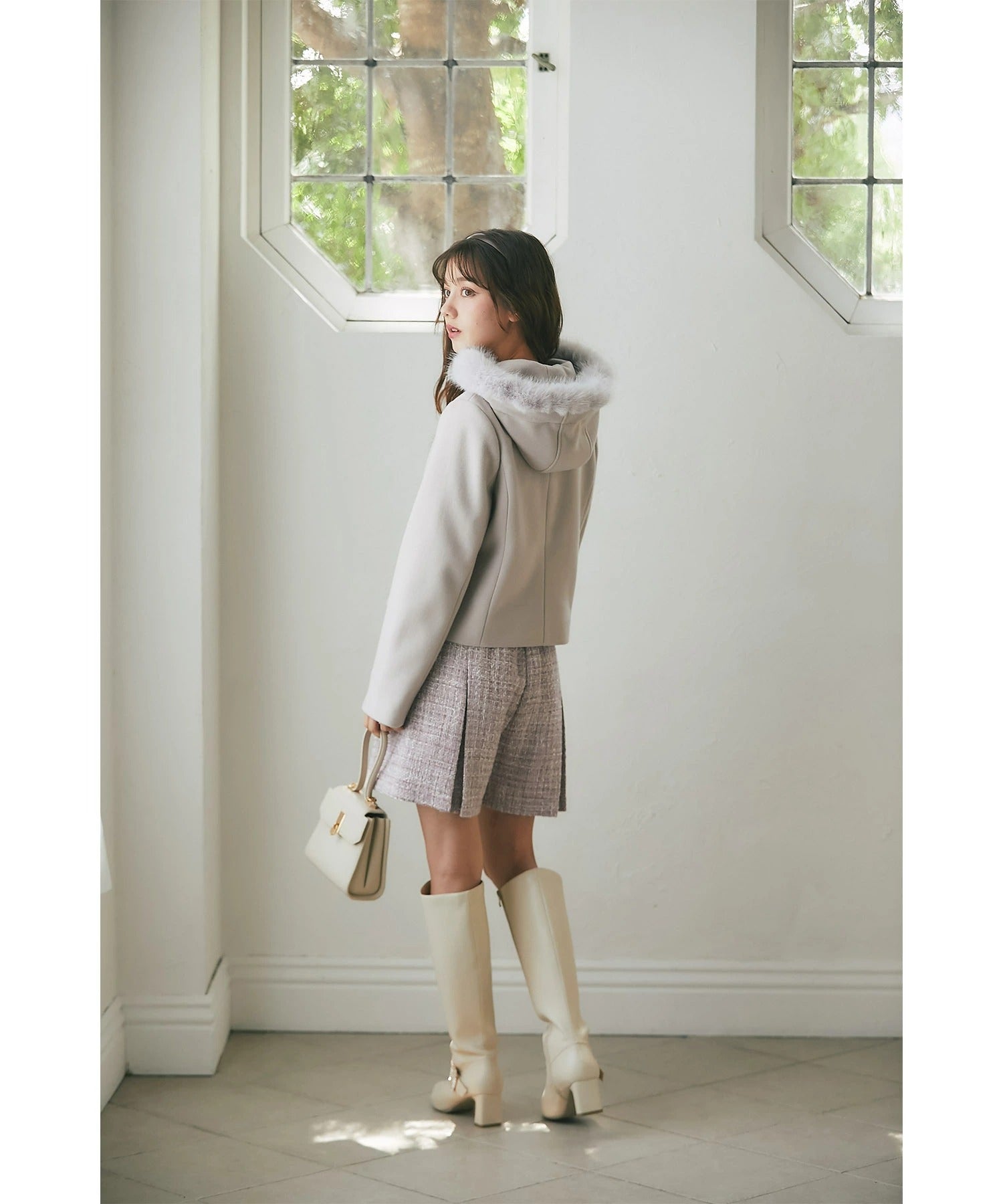 トッコクローゼット tocco closet 取り外し可能なファー付きビジュー装飾ショートコート ピンク