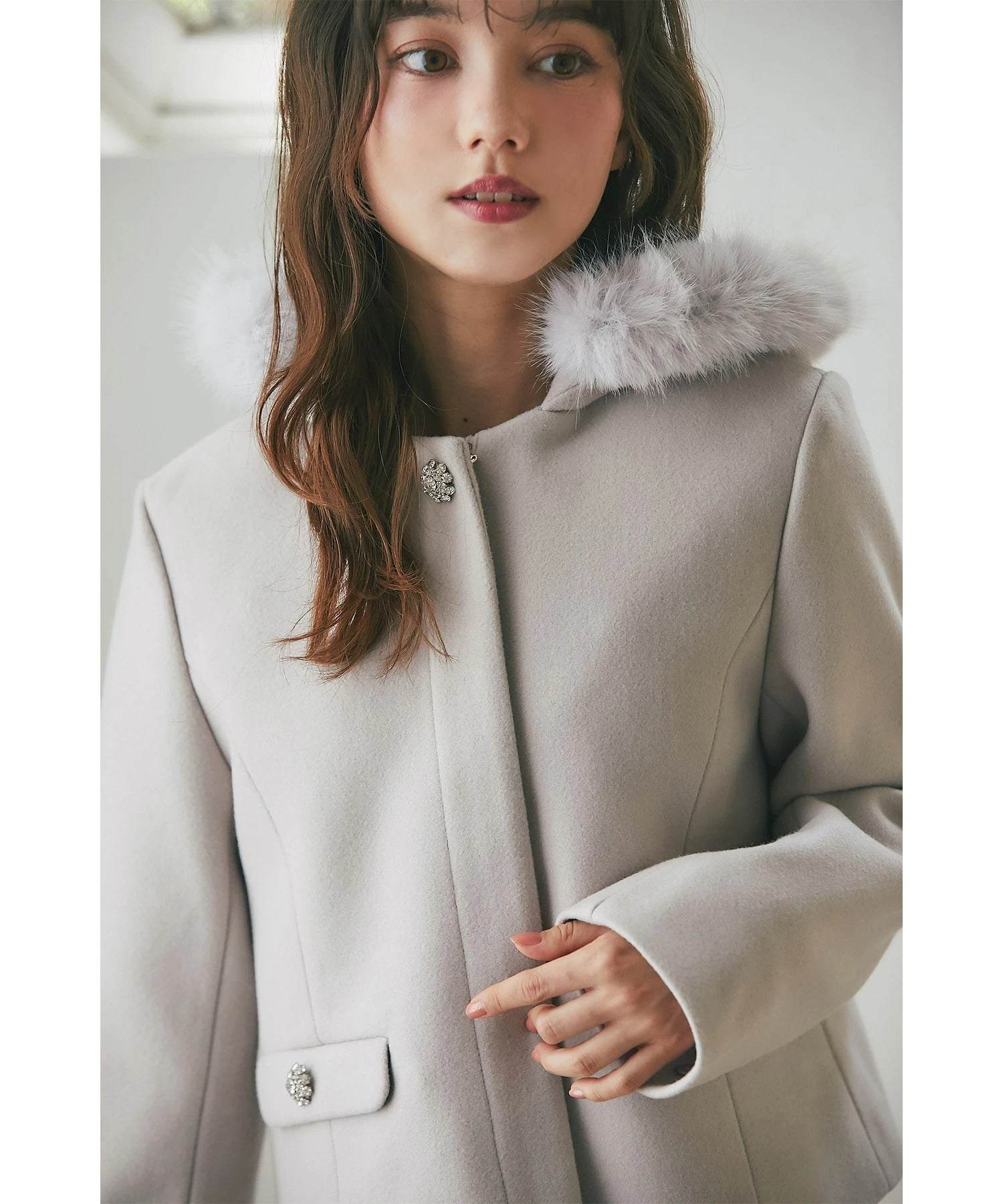 トッコクローゼット tocco closet 取り外し可能なファー付きビジュー装飾ショートコート ピンク