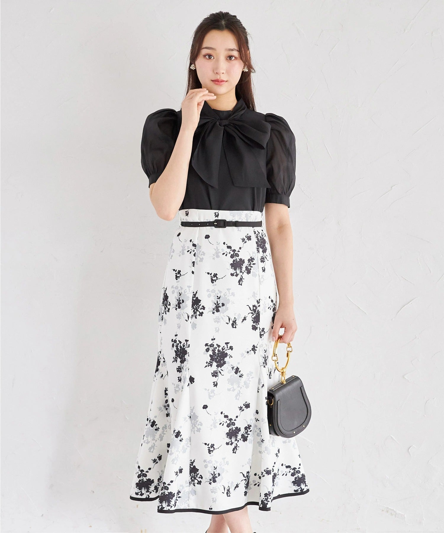 トッコクローゼット tocco closet ベルト付きシャドーフラワーマーメイドスカート ブラック