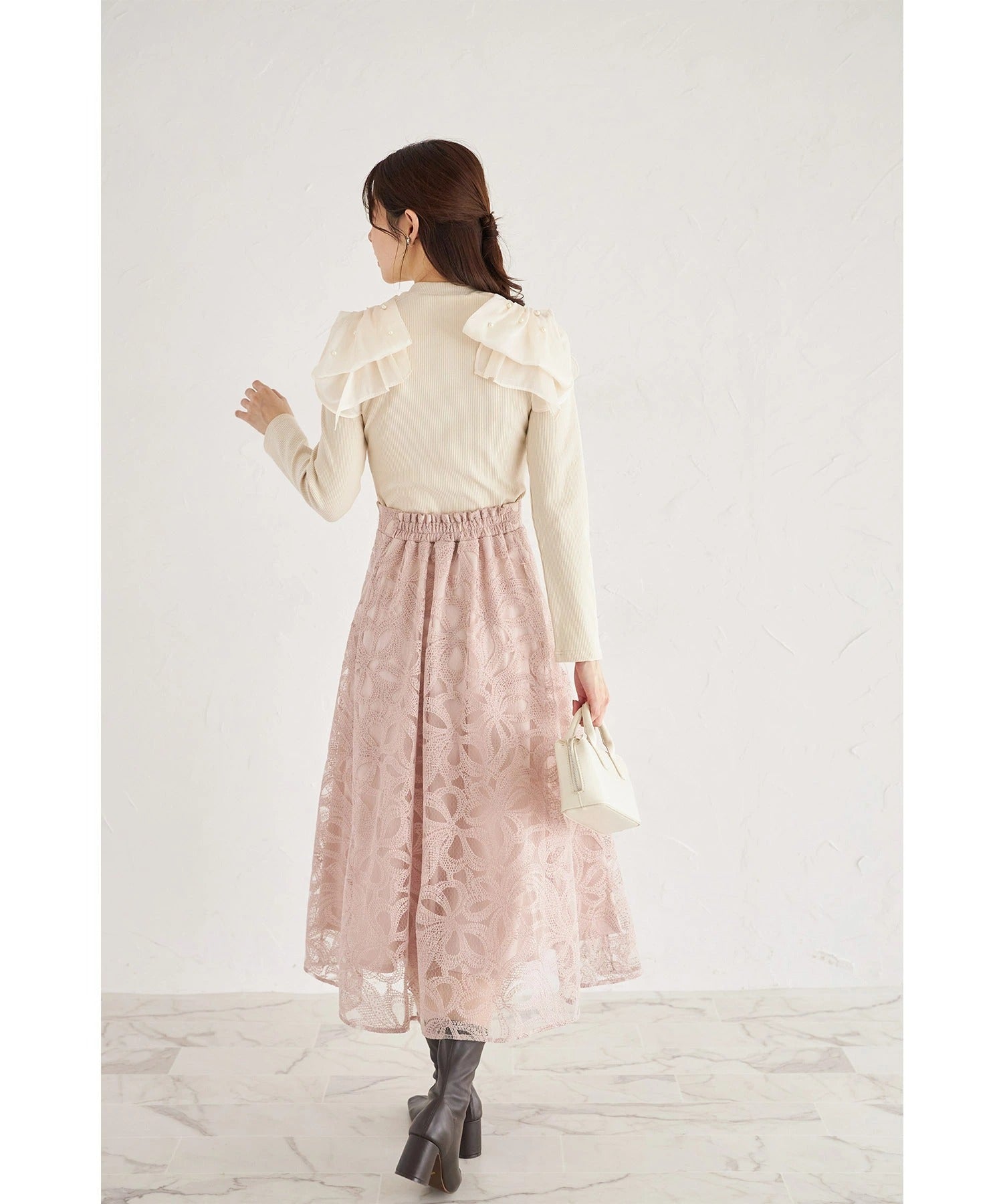 トッコクローゼット tocco closet 肩リボン＆パール付きリブカットプルオーバー ベージュ