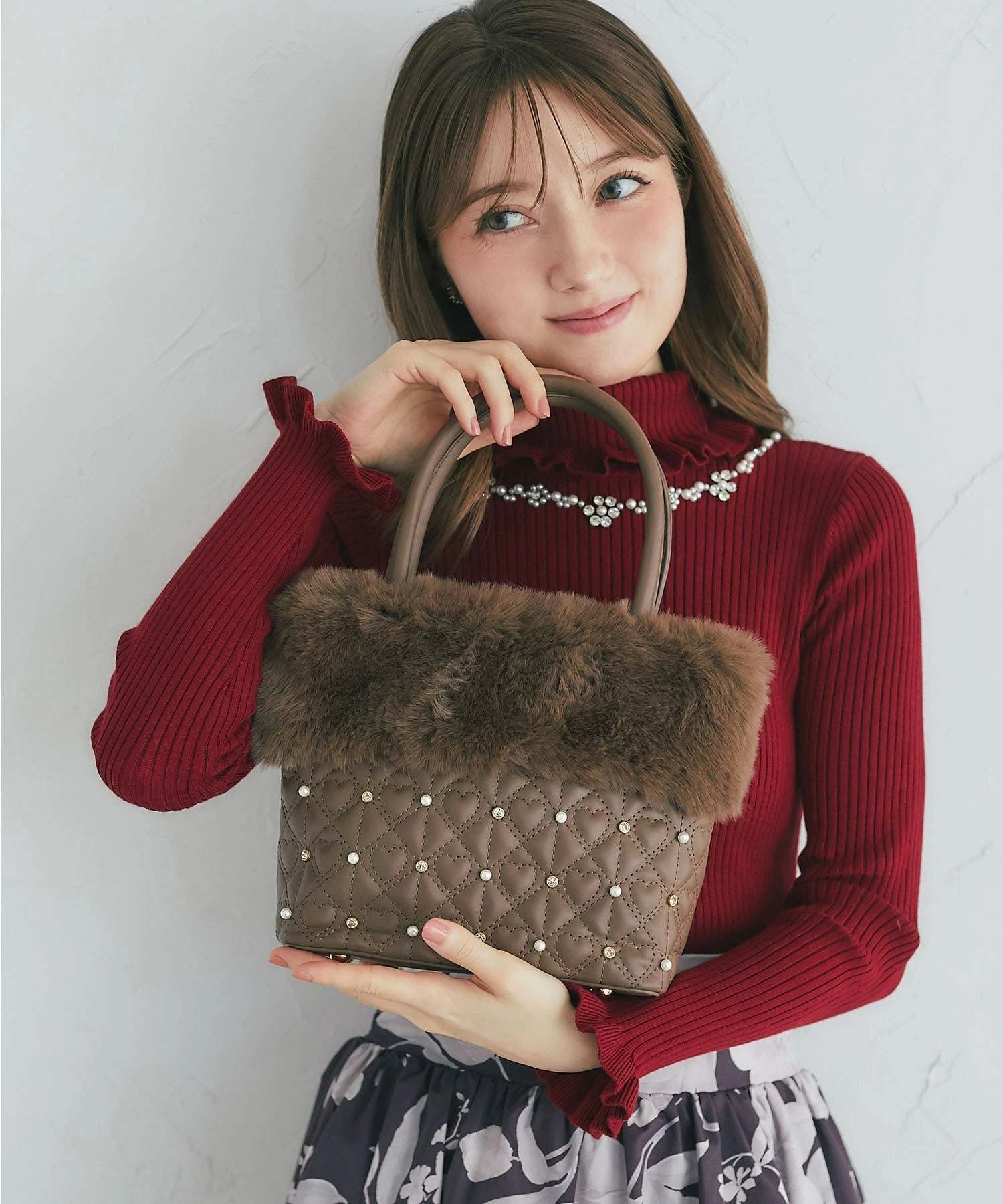 トッコクローゼット tocco closet 3WAYショルダー付きパールビジュー装飾ファー×ハートキルティングバッグ ブラウン