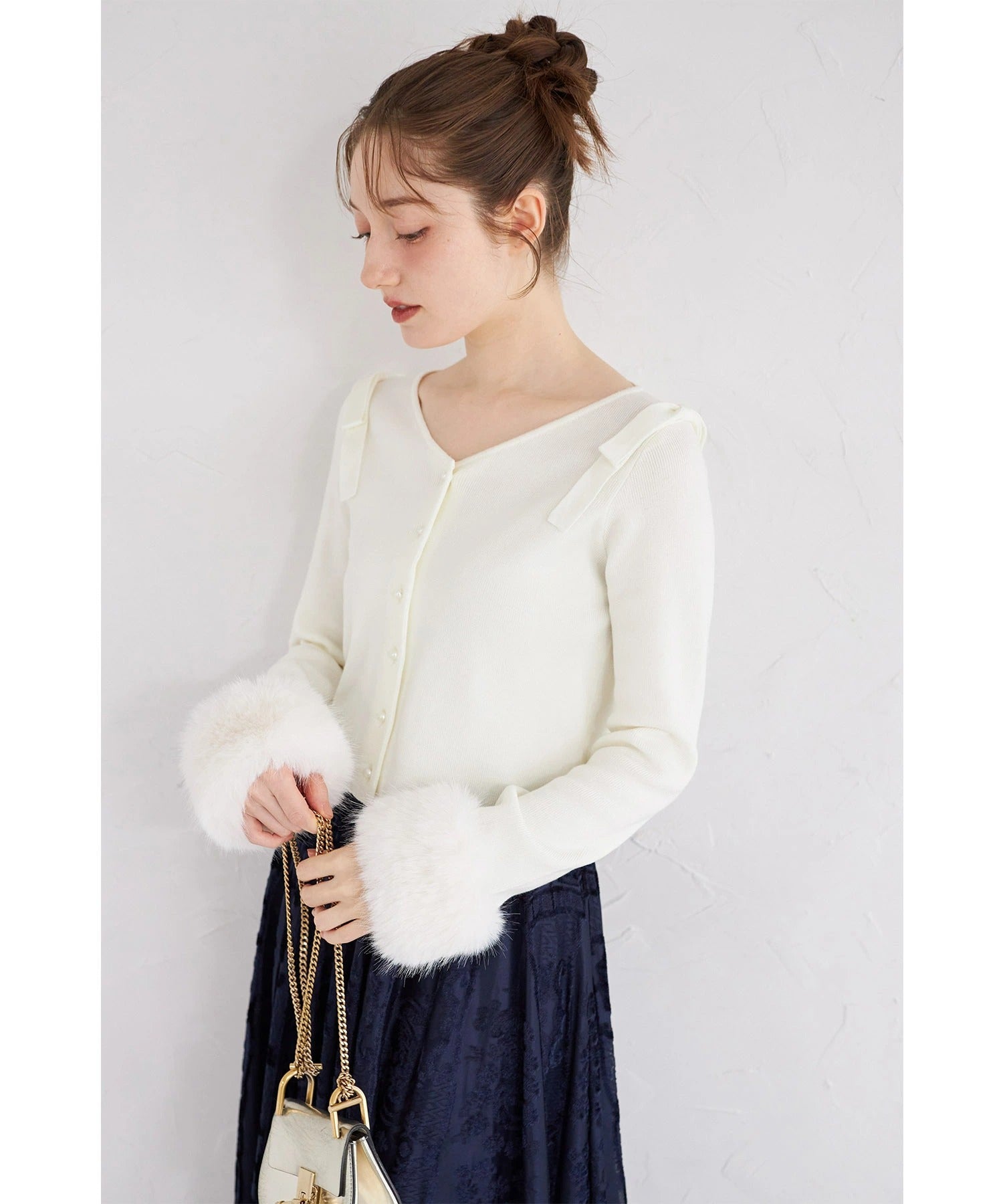 トッコクローゼット tocco closet 2WAYファー付き肩リボンニットカーディガン ホワイト