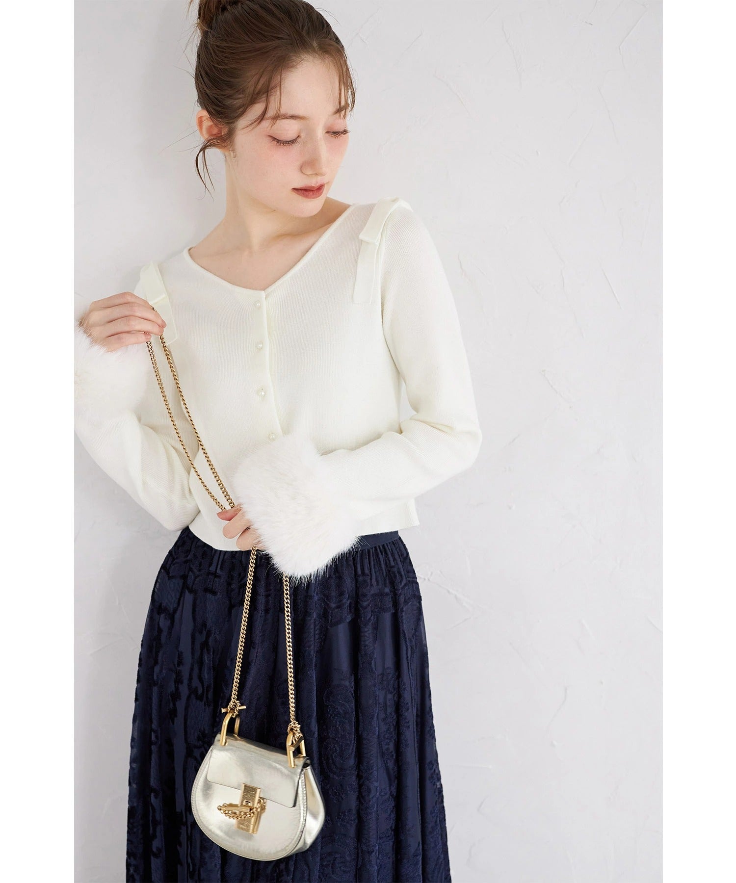 トッコクローゼット tocco closet 2WAYファー付き肩リボンニットカーディガン ホワイト