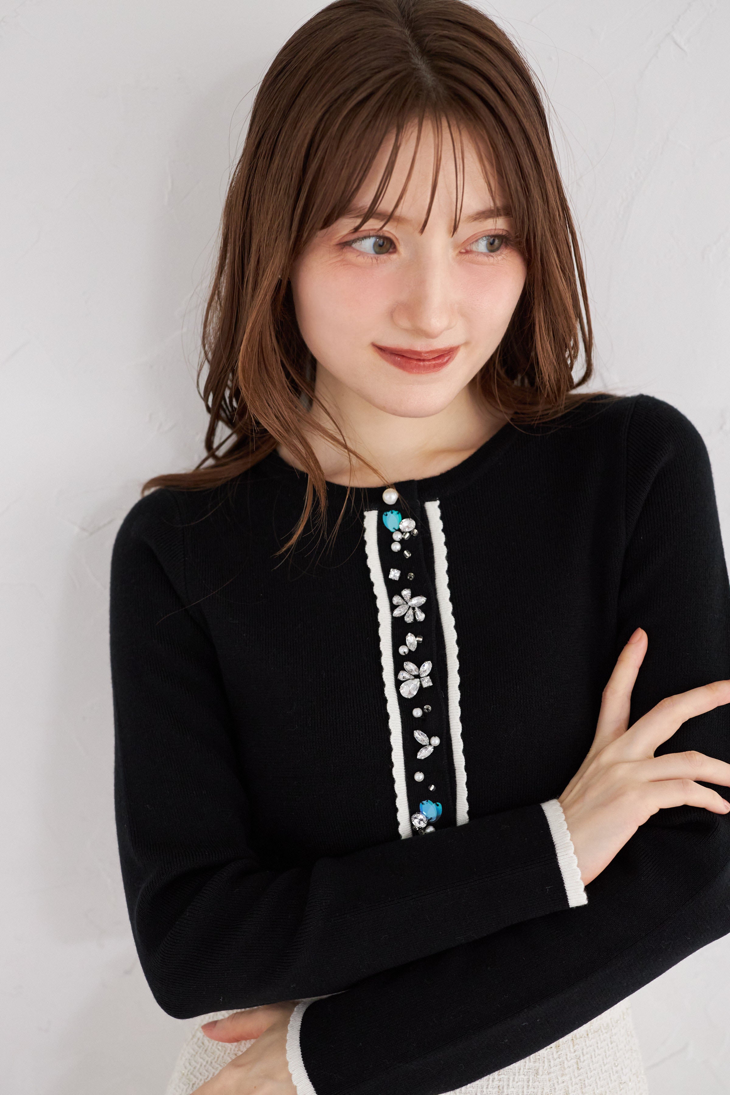 トッコクローゼット tocco closet パールビジュー装飾バイカラーカーディガン ブラック