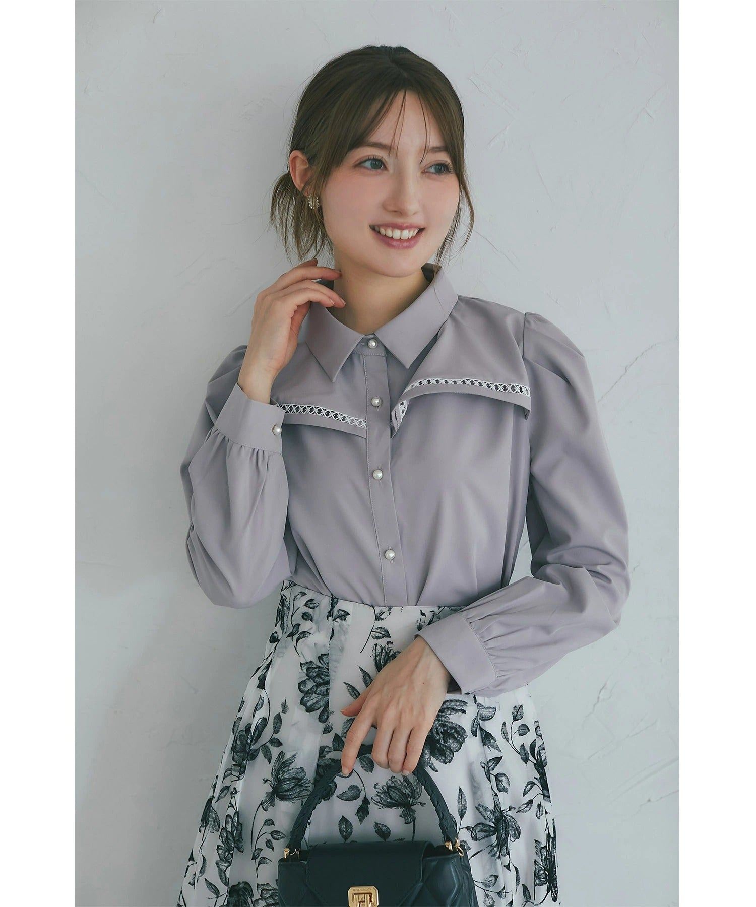 トッコクローゼット tocco closet 2WAYボウタイリボン付きヨークラインレース切り替えブラウス グレー