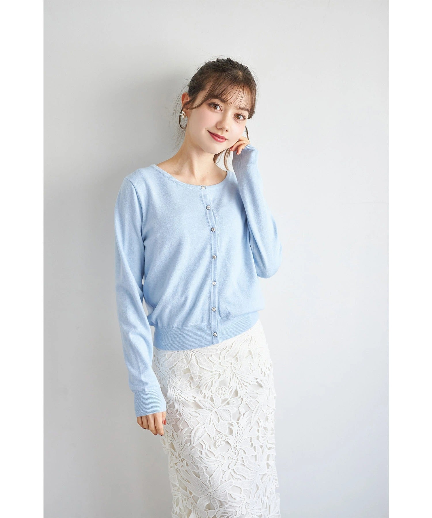 トッコクローゼット tocco closet しっとり保湿シアバター加工＆ハンドウォッシュ♪ビジュー釦ニットカーディガン ブルー