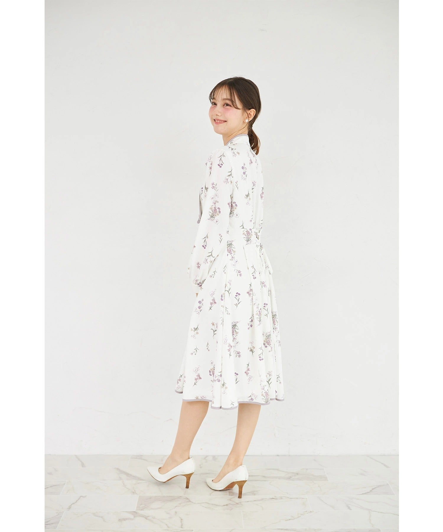 トッコクローゼット tocco closet 配色ライン ボウタイマルチフラワーワンピース パープル