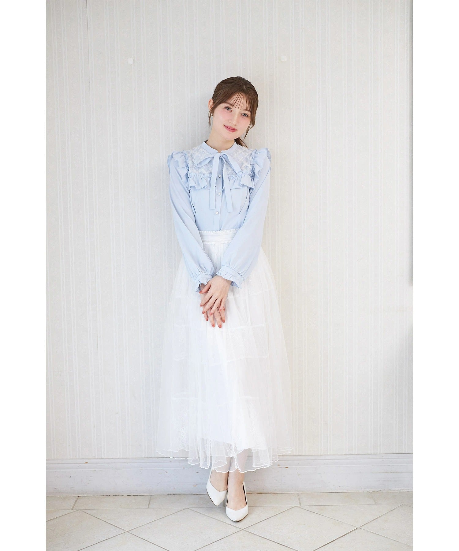 トッコクローゼット tocco closet ヨークフリルラインチュール重ねフリルブラウス ブルー