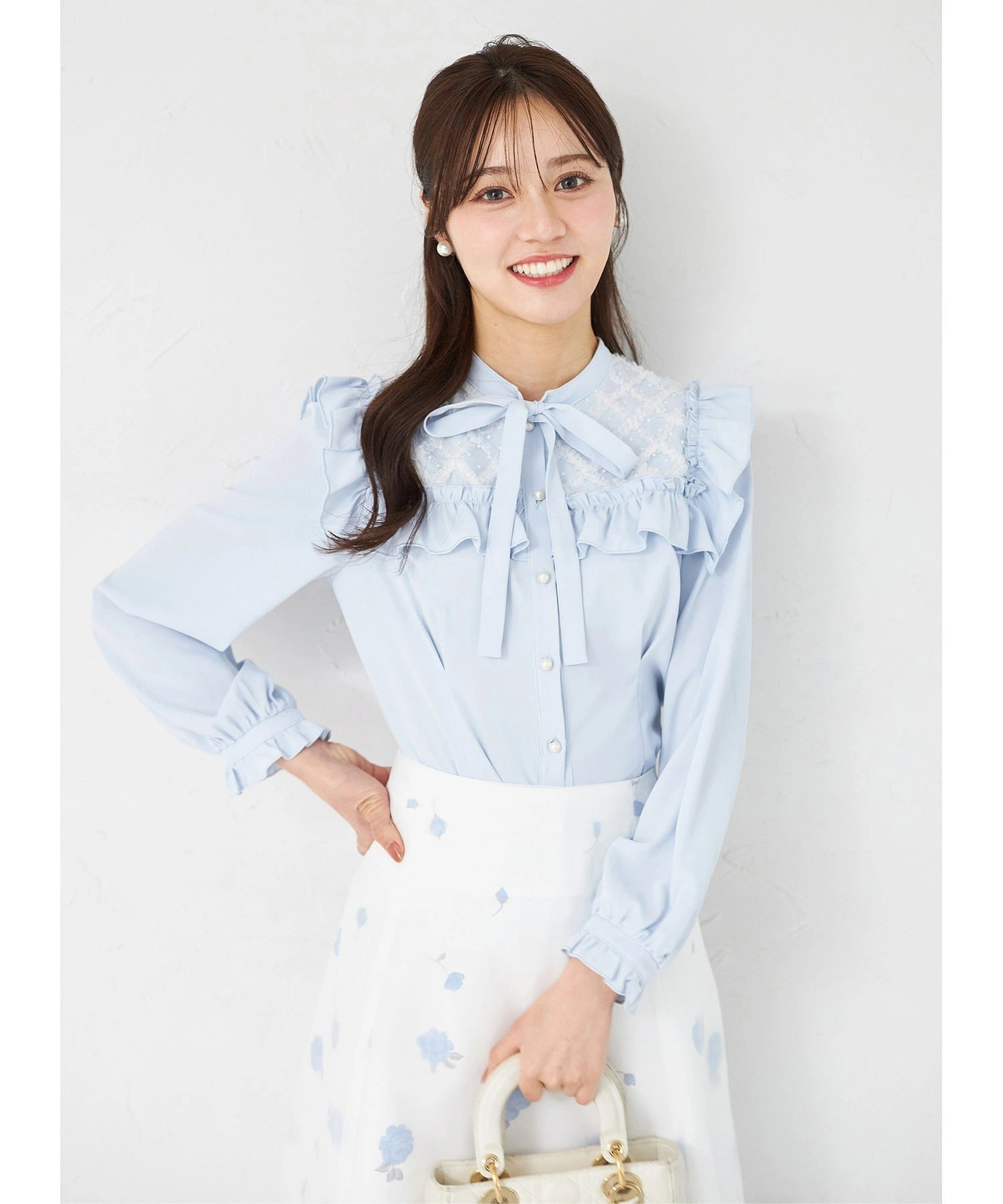 トッコクローゼット tocco closet ヨークフリルラインチュール重ねフリルブラウス ブルー