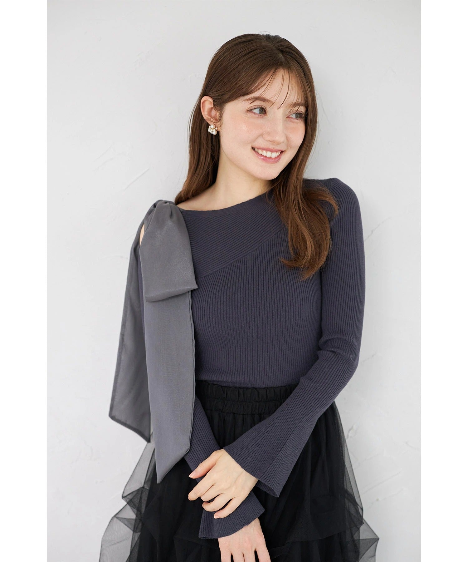 トッコクローゼット tocco closet 肩リボン付きフレアスリーブリブニットプルオーバー グレー